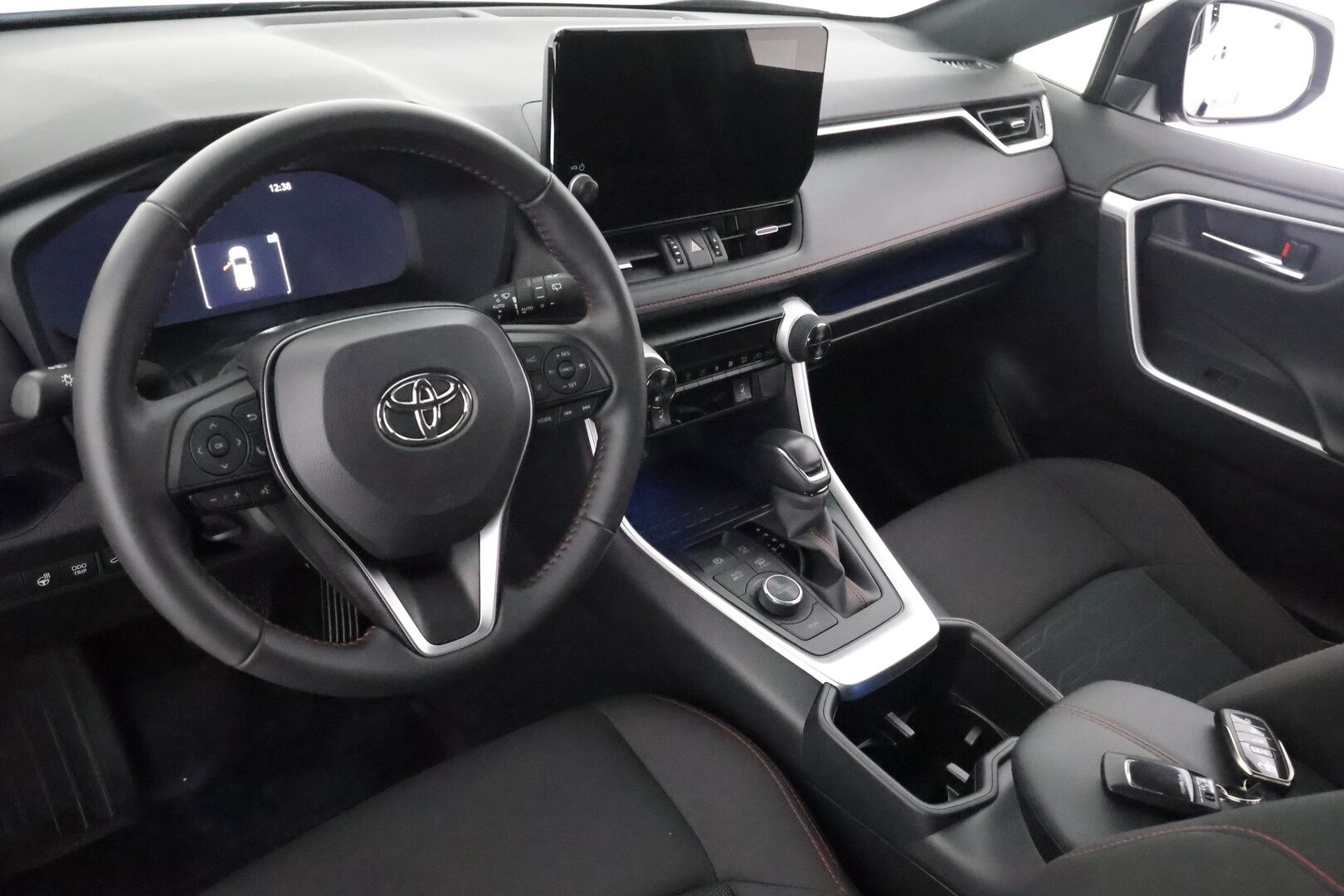 Toyota RAV4 Plug-in 2025 2,5 Hybrid AWD-i Active Plus Anniversary Edition - | ACC | Koukku | Facelift | Sähköpenkki | P.kamera | Keyless | Navi | LTA | BSM | Lämm. ratti | Digimittaristo | LED | 1-om suomiauto | Merkkihuollettu |