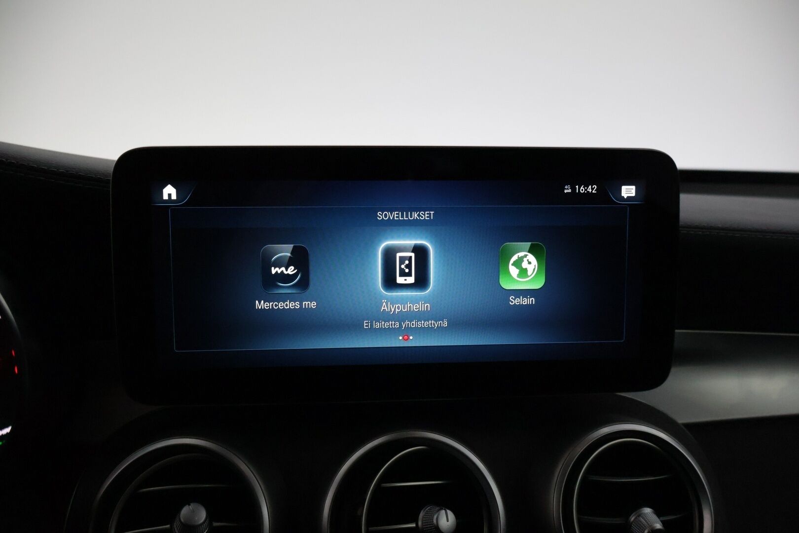 MERCEDES-BENZ GLC 2020 300 e 4MATIC A Business EQ Power * Distronic+ / Panorama / P-kamera / Sporttipenkit / LED High Perf. / Navi / Apple&Android * - Kovilla varusteilla / ACC / Hyvin Huollettu - HULLU BLACKWEEK KORKOTARJOUS 2,49%