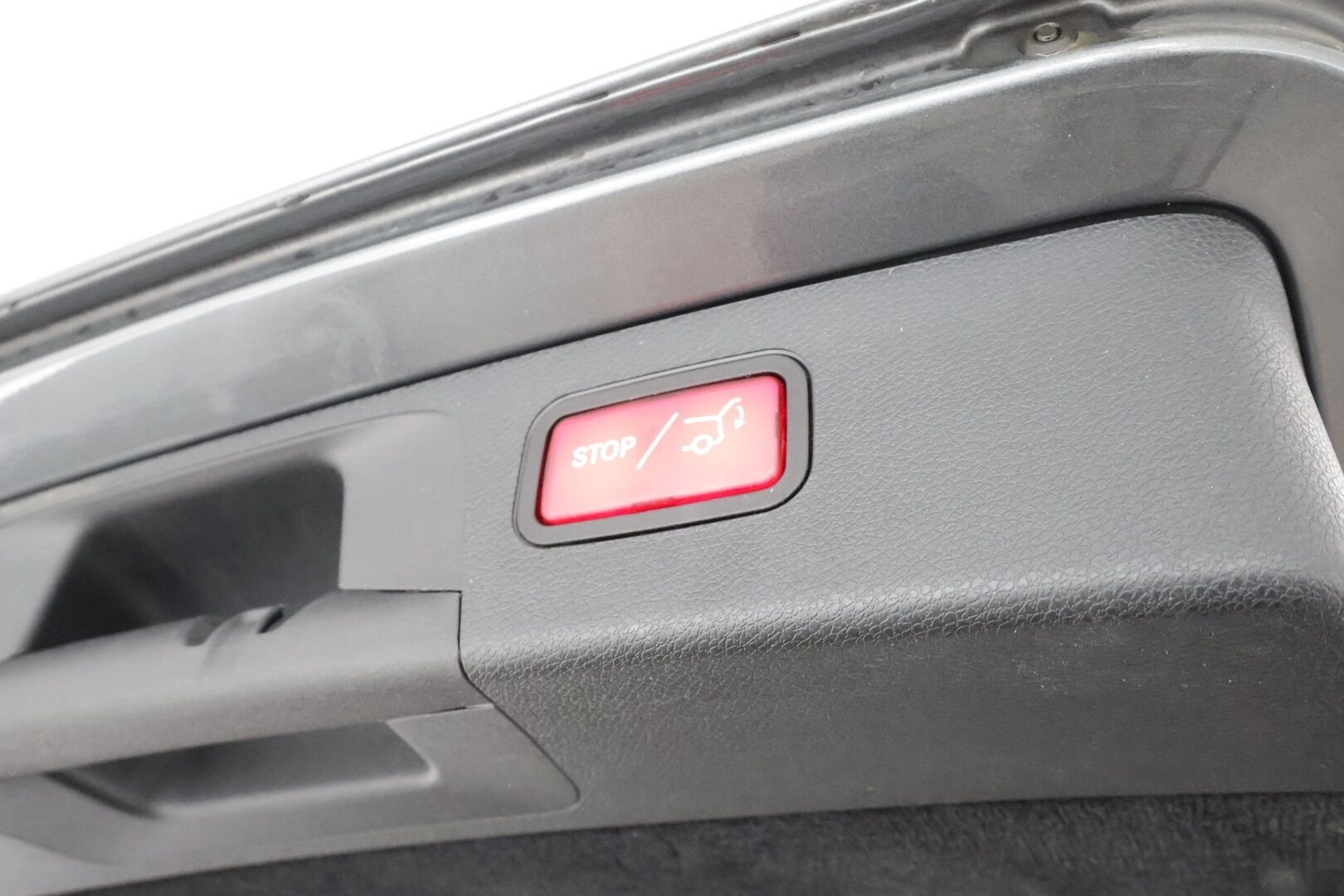 Mercedes-Benz E 2021 300de T A Business Edition EQ Power * Widescreen / Distronic / Multibeam / P.kamera / Sportpenkit / Navi / Kaistavahti * - *2x Latauskaapelit / Kahdet renkaat*