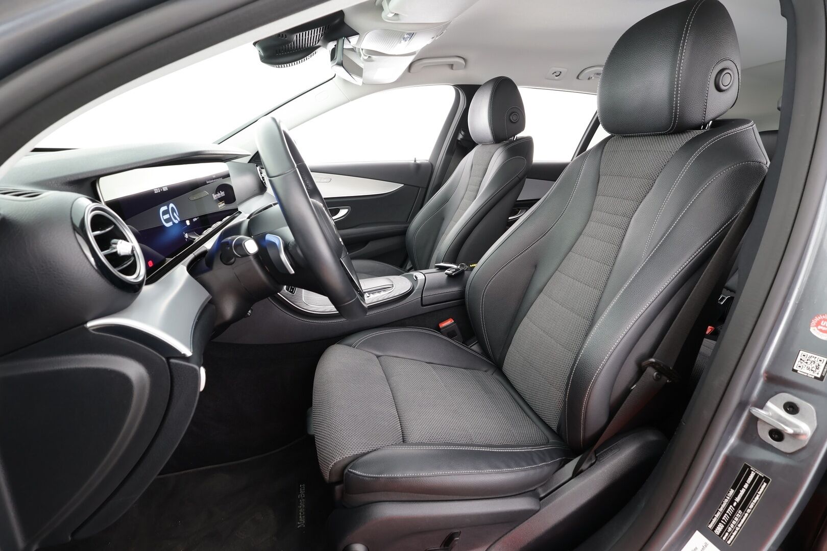 Mercedes-Benz E 2021 300de T A Business Edition EQ Power * Widescreen / Distronic / Multibeam / P.kamera / Sportpenkit / Navi / Kaistavahti * - *2x Latauskaapelit / Kahdet renkaat*