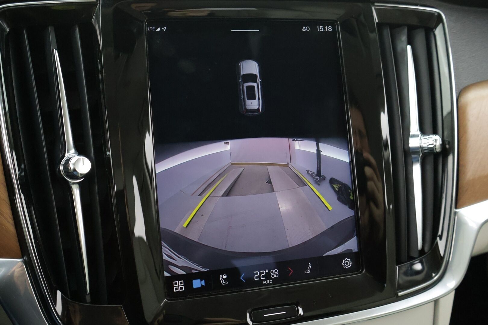 Volvo V90 2022 T6 AWD Inscription Expression *Webasto / Pilot Assist / Harman/Kardon / P-kamera / Koukku / Sporttinahat / KeylessGo* - 2x Alumiinivanteet / BLIS / Vaalea nahkasisusta!