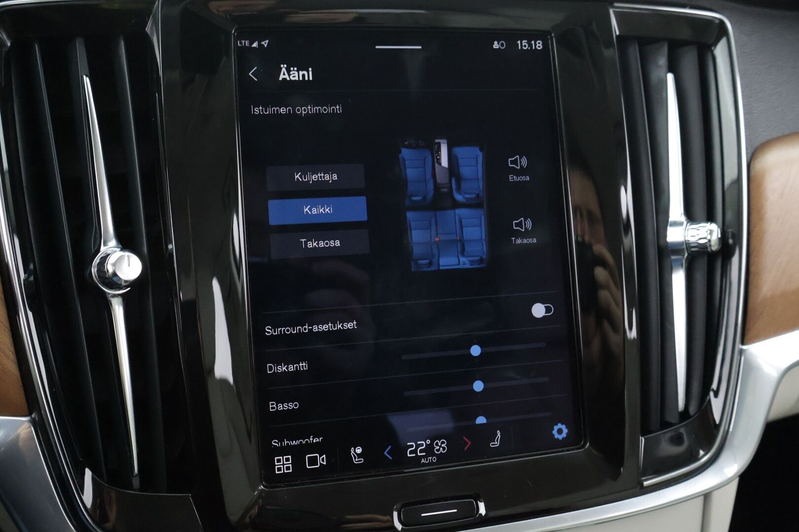 Volvo V90 2022 T6 AWD Inscription Expression *Webasto / Pilot Assist / Harman/Kardon / P-kamera / Koukku / Sporttinahat / KeylessGo* - 2x Alumiinivanteet / BLIS / Vaalea nahkasisusta!