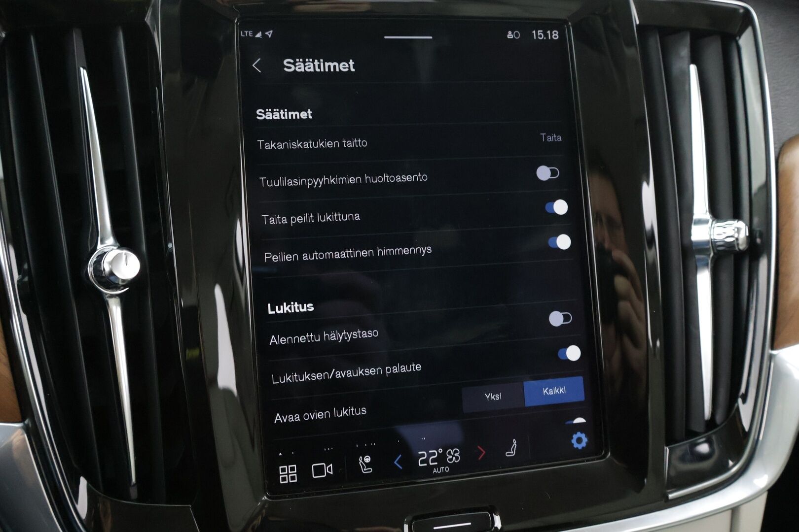 Volvo V90 2022 T6 AWD Inscription Expression *Webasto / Pilot Assist / Harman/Kardon / P-kamera / Koukku / Sporttinahat / KeylessGo* - 2x Alumiinivanteet / BLIS / Vaalea nahkasisusta!