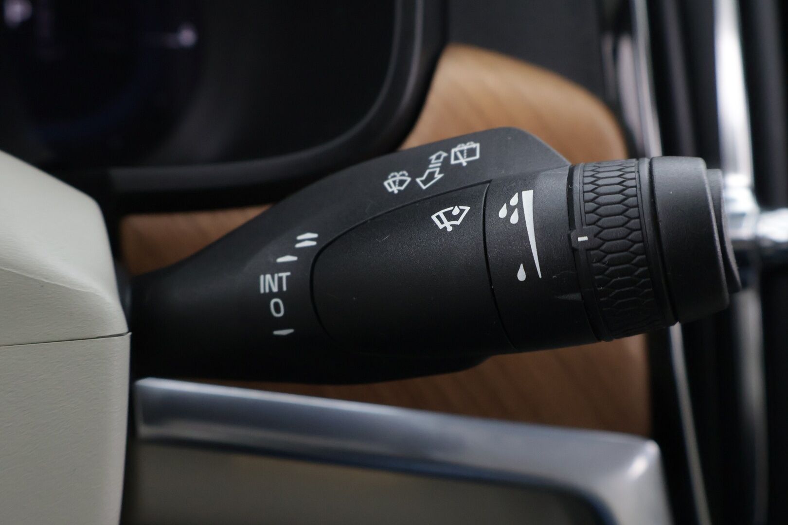 Volvo V90 2022 T6 AWD Inscription Expression *Webasto / Pilot Assist / Harman/Kardon / P-kamera / Koukku / Sporttinahat / KeylessGo* - 2x Alumiinivanteet / BLIS / Vaalea nahkasisusta!