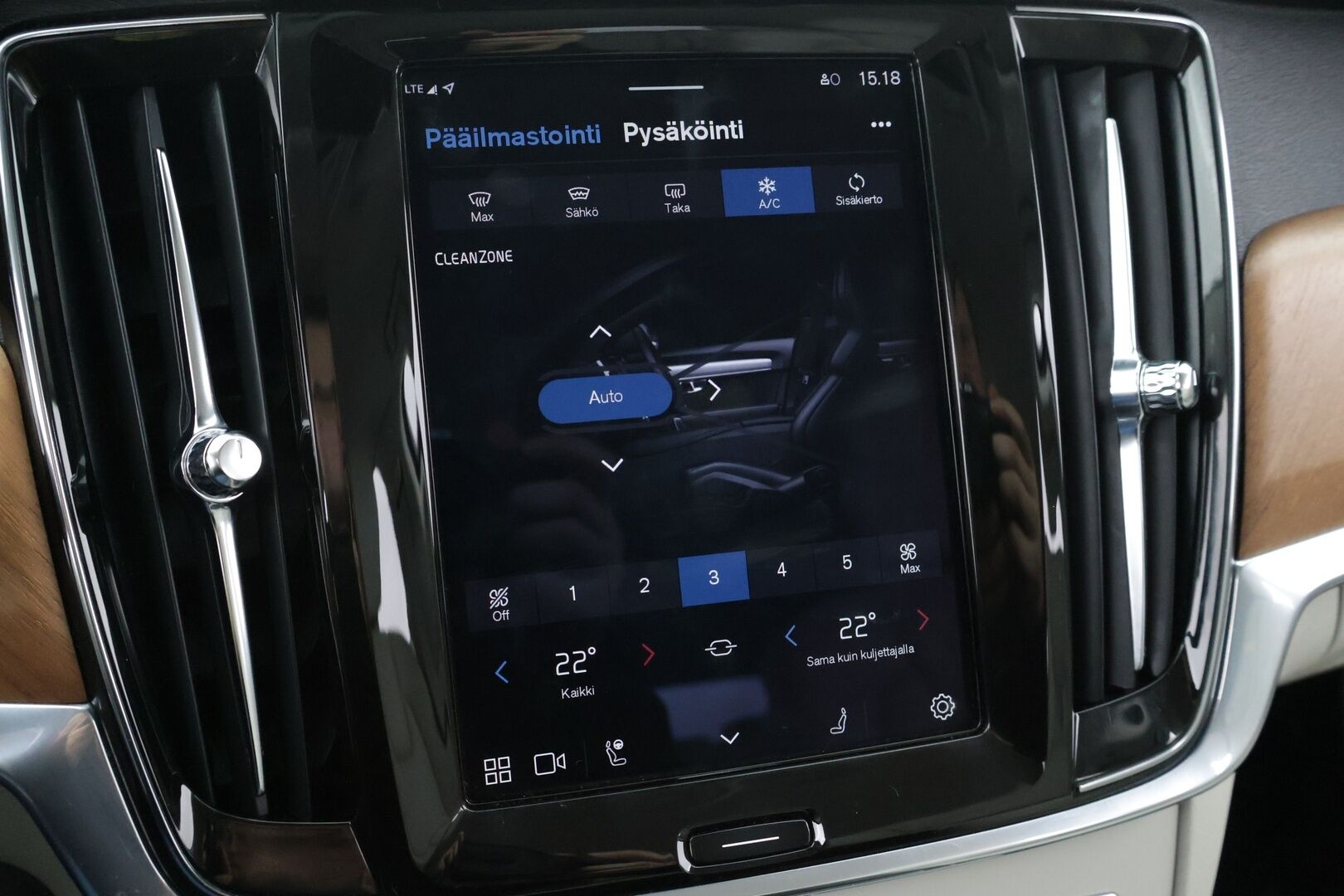 Volvo V90 2022 T6 AWD Inscription Expression *Webasto / Pilot Assist / Harman/Kardon / P-kamera / Koukku / Sporttinahat / KeylessGo* - 2x Alumiinivanteet / BLIS / Vaalea nahkasisusta!