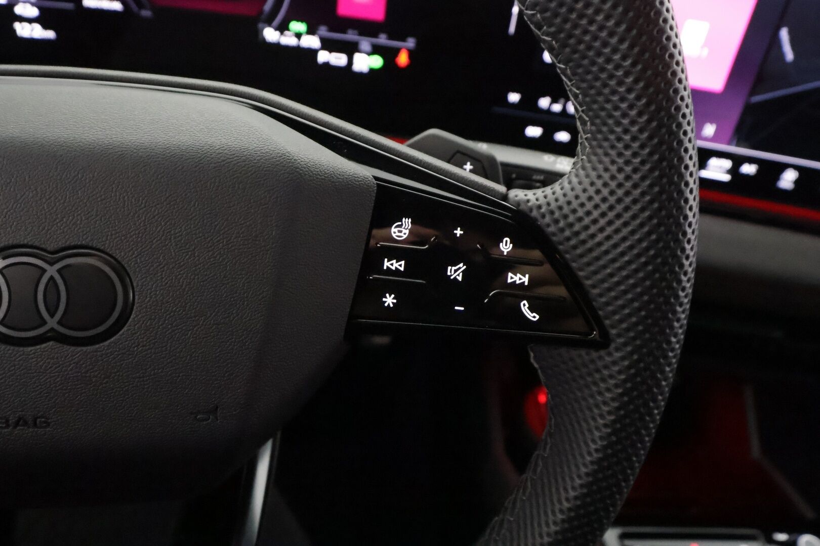 Audi S6 e-tron 2025 Avant quattro - | ACC | ILP | Koukku | B&O | HUD | 360° | Matrix | Muistipenkki | Ilma-alusta | Matkustajan näyttö | Kaistaohjaus | BSM | Nahka-alcantara | Keyless | - KORKO VAIN 3,99 %