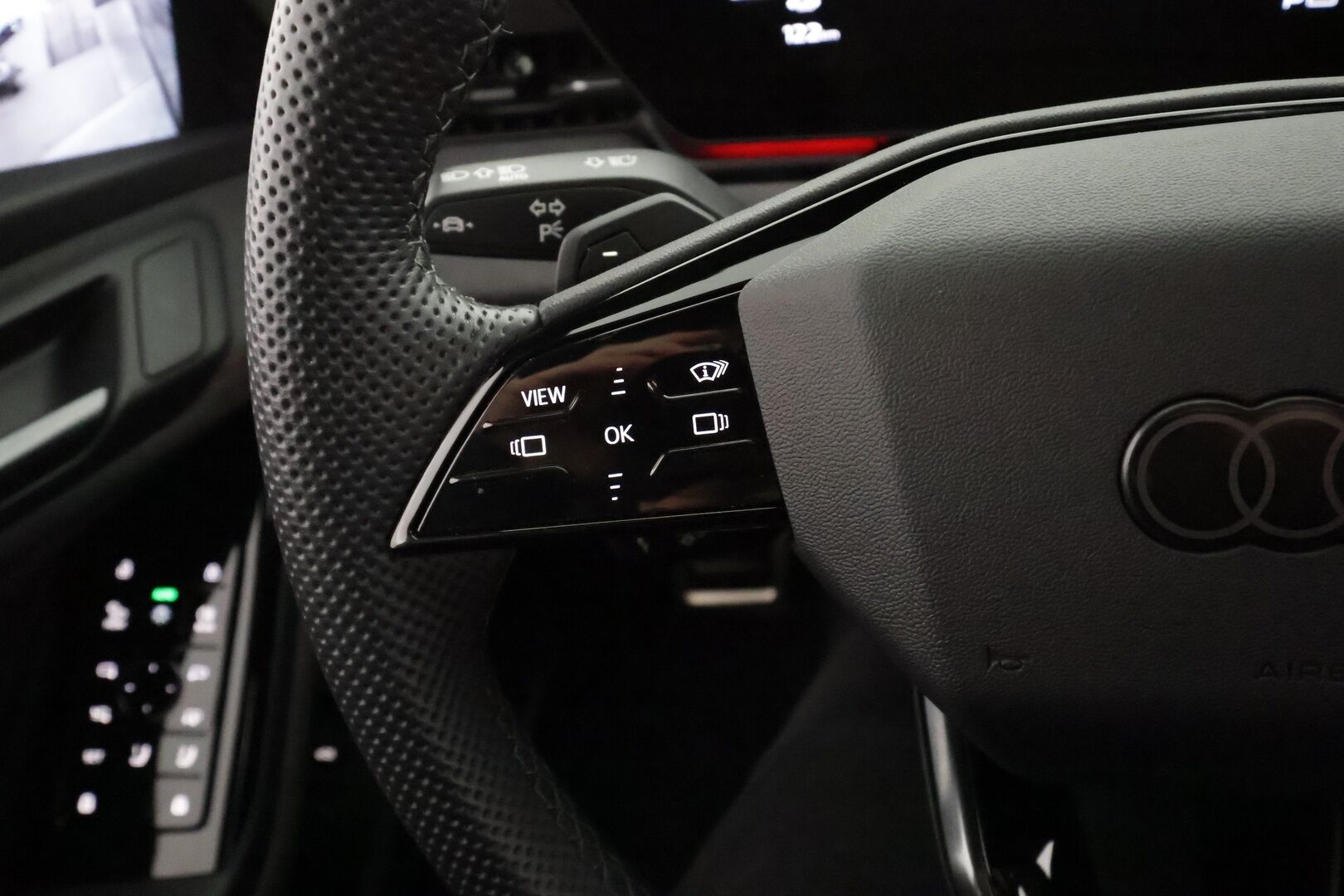 Audi S6 e-tron 2025 Avant quattro - | ACC | ILP | Koukku | B&O | HUD | 360° | Matrix | Muistipenkki | Ilma-alusta | Matkustajan näyttö | Kaistaohjaus | BSM | Nahka-alcantara | Keyless | - KORKO VAIN 3,99 %