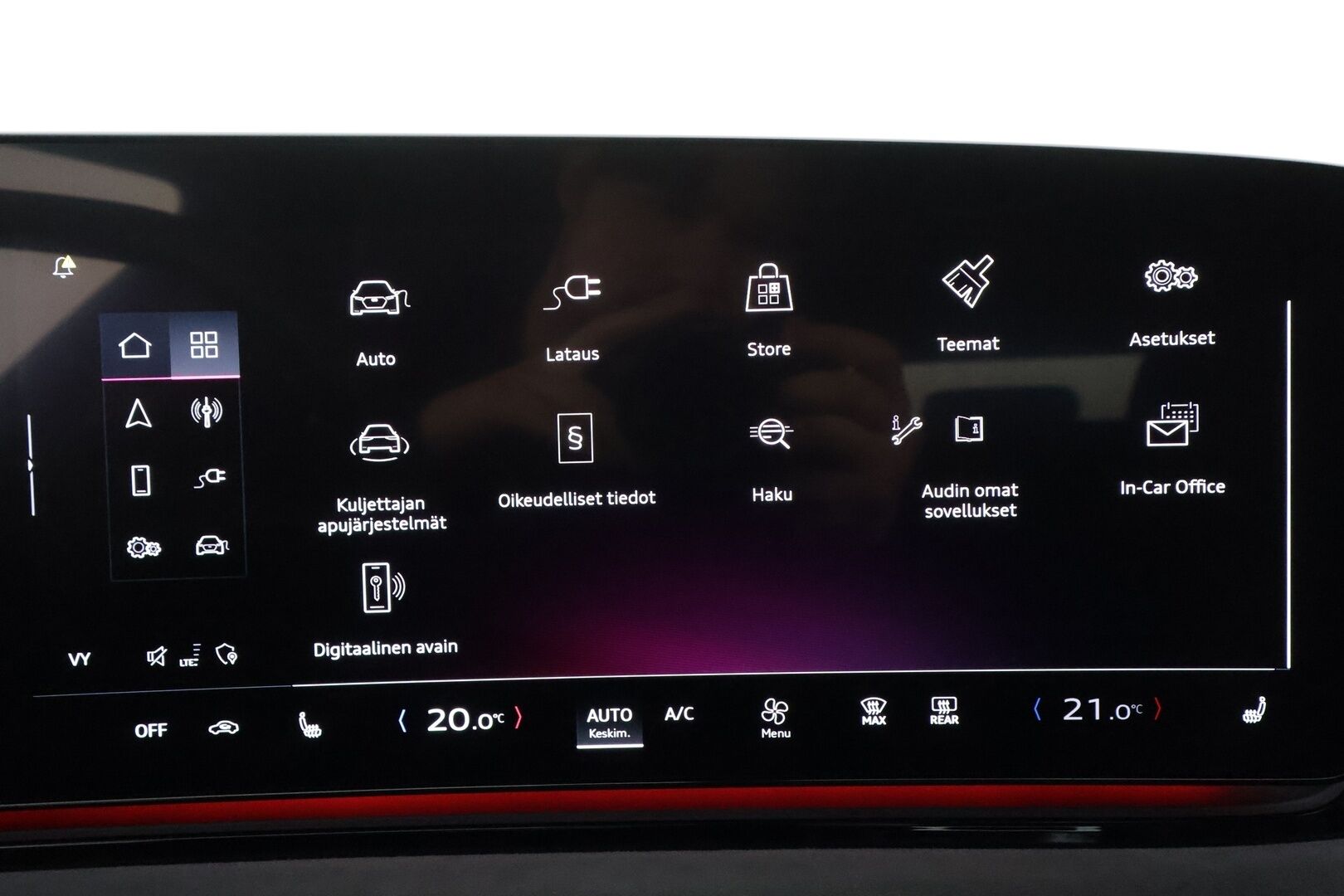 Audi S6 e-tron 2025 Avant quattro - | ACC | ILP | Koukku | B&O | HUD | 360° | Matrix | Muistipenkki | Ilma-alusta | Matkustajan näyttö | Kaistaohjaus | BSM | Nahka-alcantara | Keyless | - KORKO VAIN 3,99 %