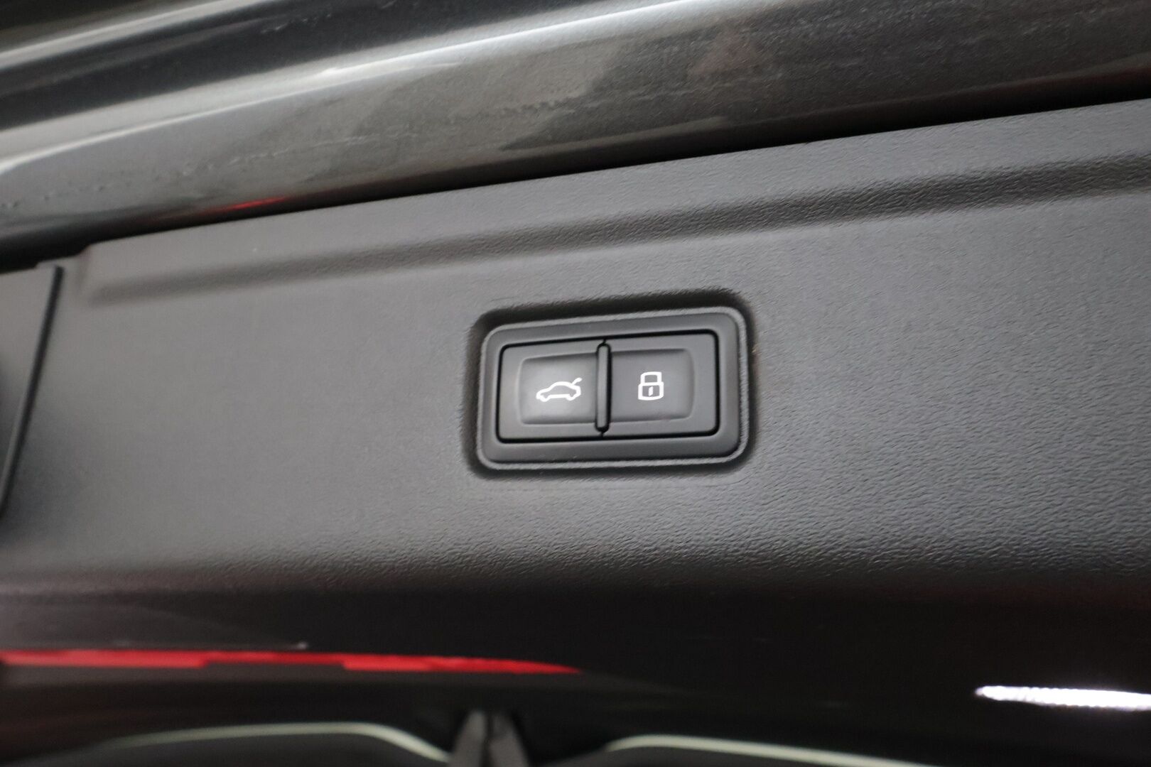 Audi S6 e-tron 2025 Avant quattro - | ACC | ILP | Koukku | B&O | HUD | 360° | Matrix | Muistipenkki | Ilma-alusta | Matkustajan näyttö | Kaistaohjaus | BSM | Nahka-alcantara | Keyless | - KORKO VAIN 3,99 %