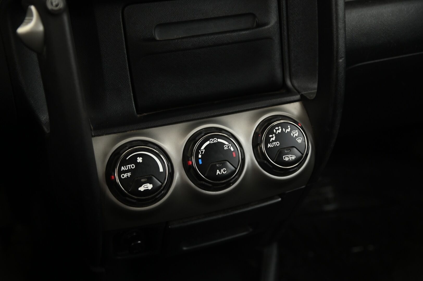 Honda CR-V 2006 2.0i 4WD 5D *Myydään Huutokaupat.com* - *Myydään Huutokaupat.com*
