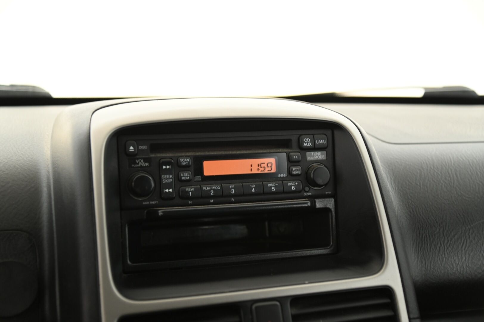 Honda CR-V 2006 2.0i 4WD 5D *Myydään Huutokaupat.com* - *Myydään Huutokaupat.com*