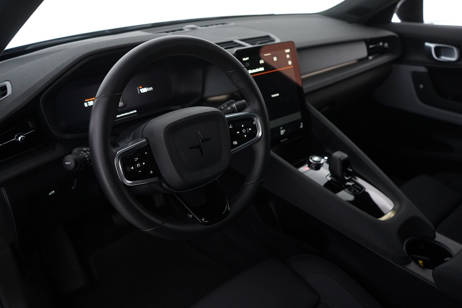 POLESTAR 2 2023 Long Range Dual Motor *ACC / Lasikatto / Muistipenkki / LED / 360° / Lämpöpumppu* - SoH 94.9% / Molemmat laturit / Puhdas Carvertical