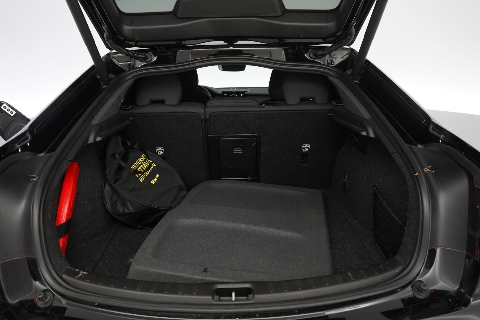 POLESTAR 2 2023 Long Range Dual Motor *ACC / Lasikatto / Muistipenkki / LED / 360° / Lämpöpumppu* - SoH 94.9% / Molemmat laturit / Puhdas Carvertical