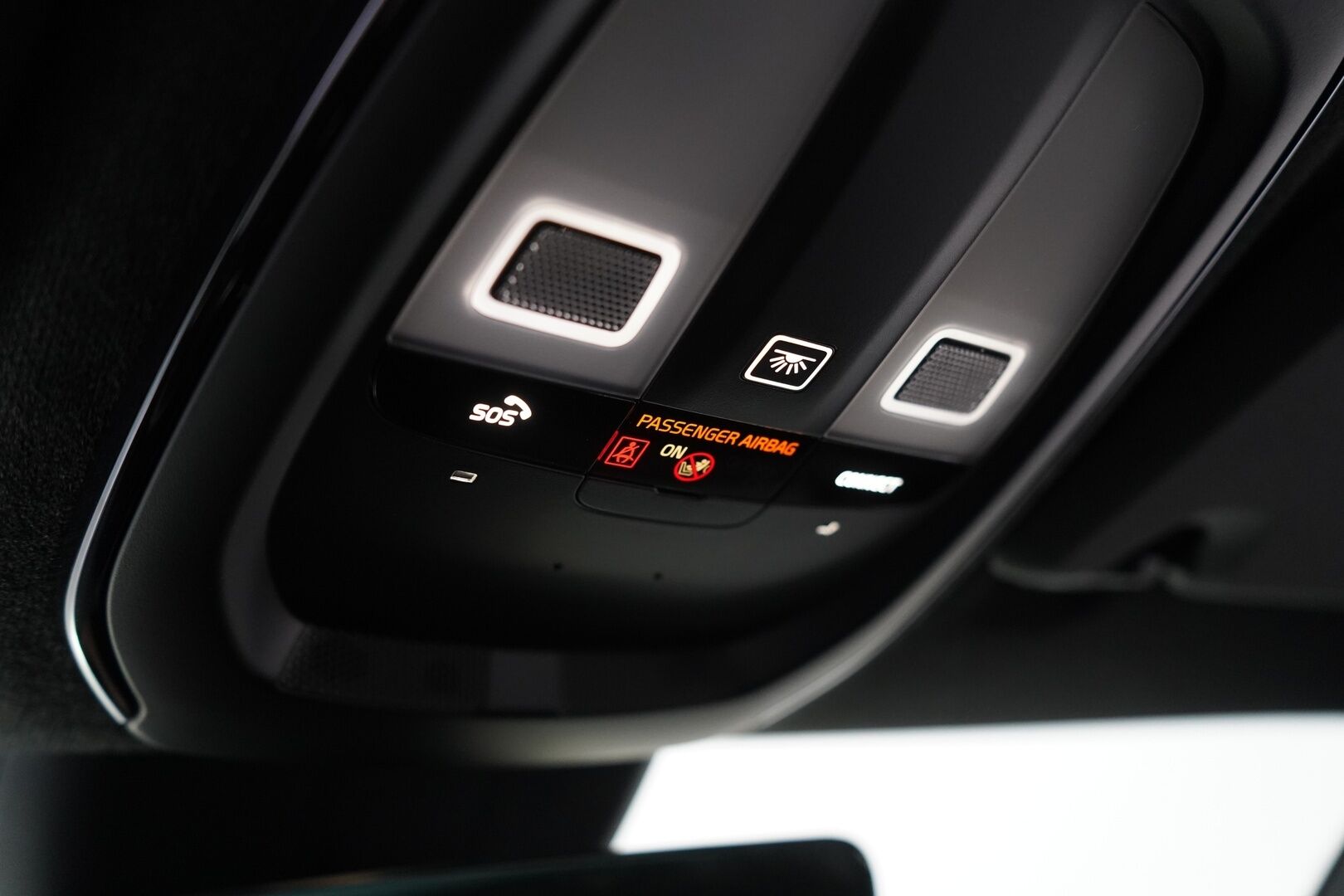 POLESTAR 2 2023 Long Range Dual Motor *ACC / Lasikatto / Muistipenkki / LED / 360° / Lämpöpumppu* - SoH 94.9% / Molemmat laturit / Puhdas Carvertical