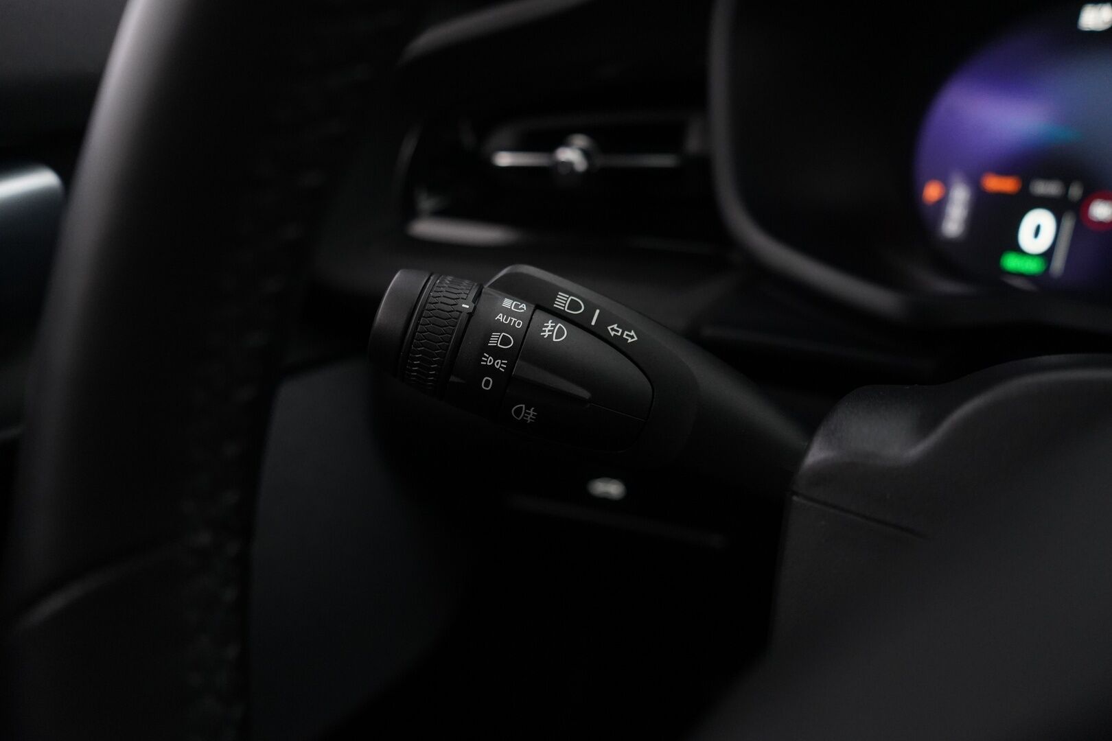 POLESTAR 2 2023 Long Range Dual Motor *ACC / Lasikatto / Muistipenkki / LED / 360° / Lämpöpumppu* - SoH 94.9% / Molemmat laturit / Puhdas Carvertical