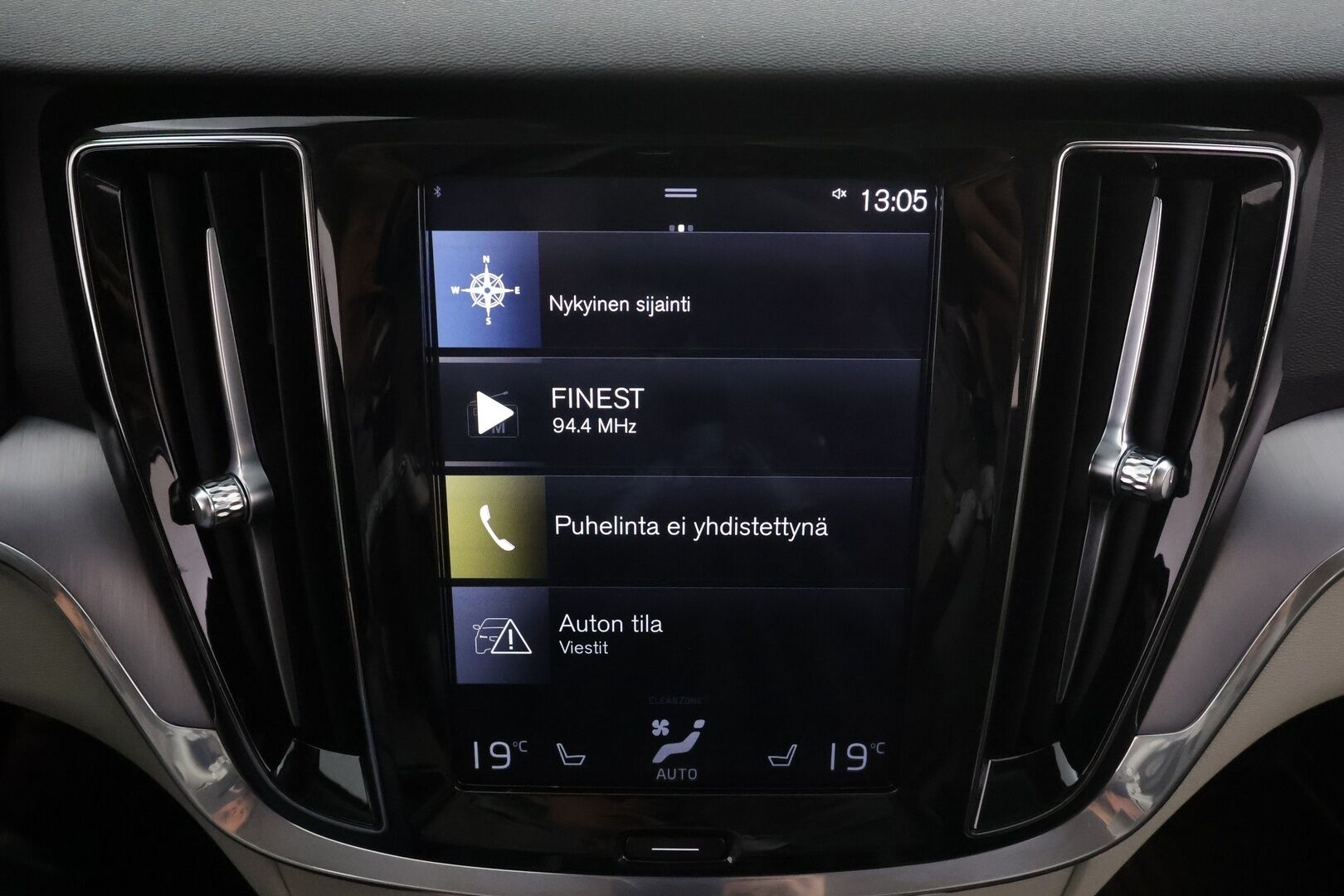 Volvo V60 2021 T6 TwE AWD Momentum aut * Webasto / Koukku / ACC / LED / P.Kamera / Navi / Kaistavahti *