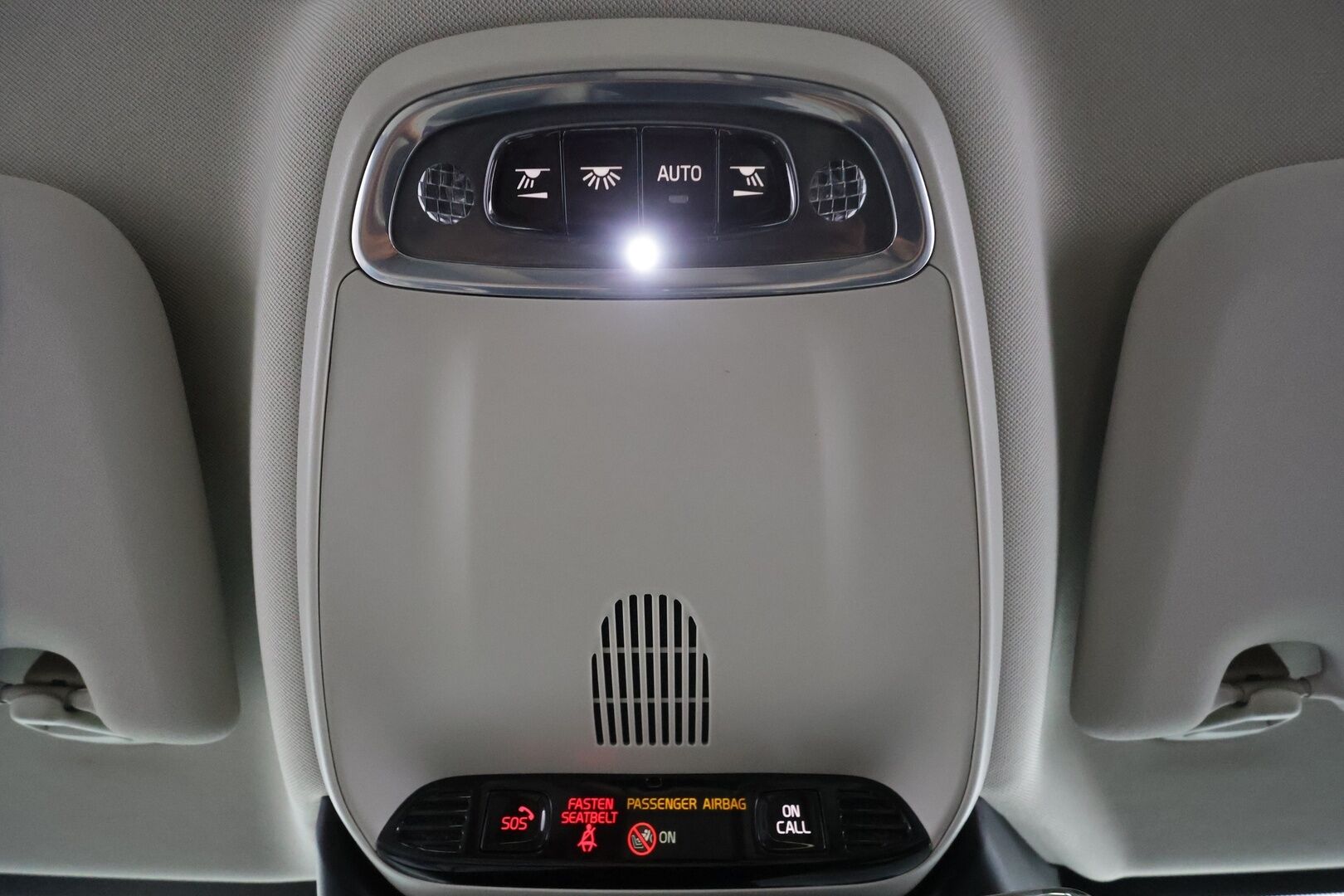 Volvo V60 2021 T6 TwE AWD Momentum aut * Webasto / Koukku / ACC / LED / P.Kamera / Navi / Kaistavahti * - HULLUT AVAJAISHULINAT KORKOTARJOUS 3,29 %