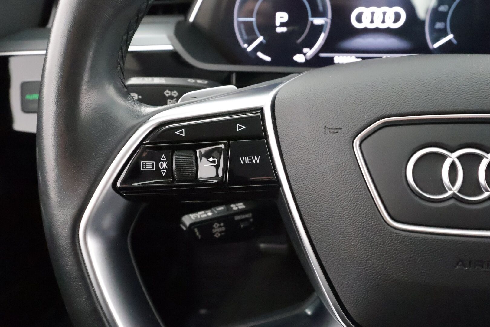 Audi e-tron 2022 55 quattro - | SoH 96,1% | ACC | Nahkasisusta | Navi | LED | Muistipenkki | 2 X Renkaat & Vanteet | 