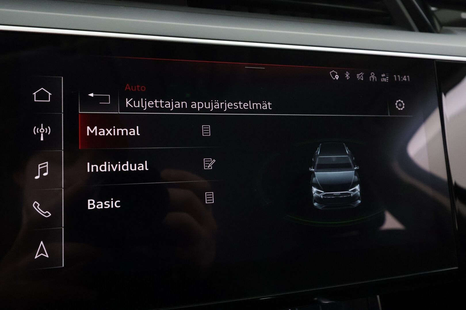 Audi e-tron 2022 55 quattro * ACC / Lisälämmitin / Muistipenkki / P.tutkat / Apple&Android / Nahkaverhoilu * - Akku kuntotarkastettu SoH 96.1% / 2x Lataus / Kahdet Renkaat