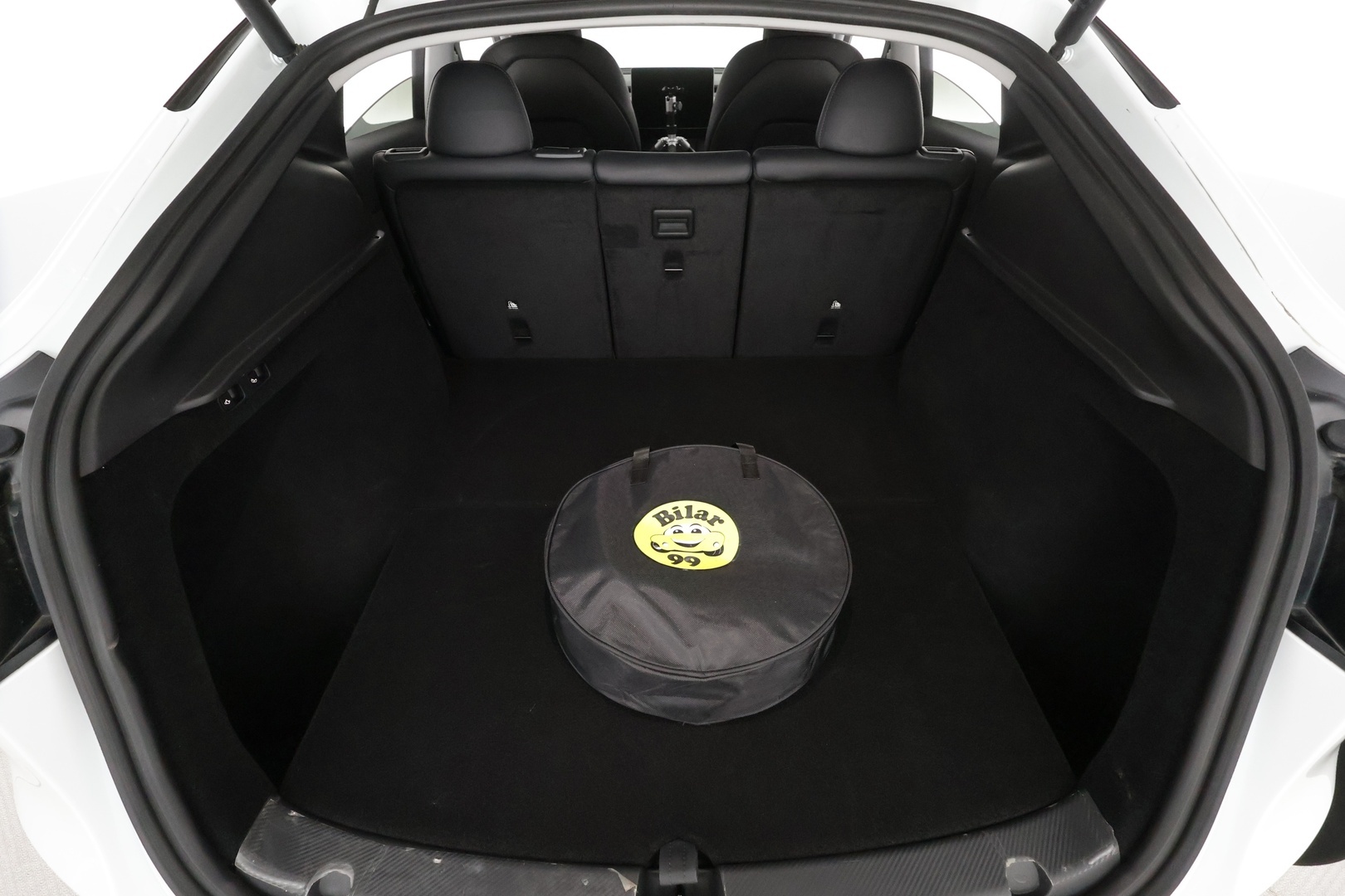 Tesla Model Y 2022 Performance * Lasikatto / Matrix LED / Premium Audio / ILP / Koukku / Mustat nahat / ACC / P.kamera * - Akku kuntotarkastettu! - HULLUT VÄLIPÄIVÄT KORKOTARJOUS 2,49%