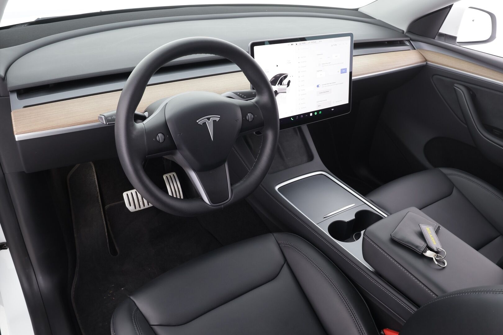 Tesla Model Y 2022 Performance * Lasikatto / Matrix LED / Premium Audio / ILP / Koukku / Mustat nahat / ACC / P.kamera * - Akku kuntotarkastettu!