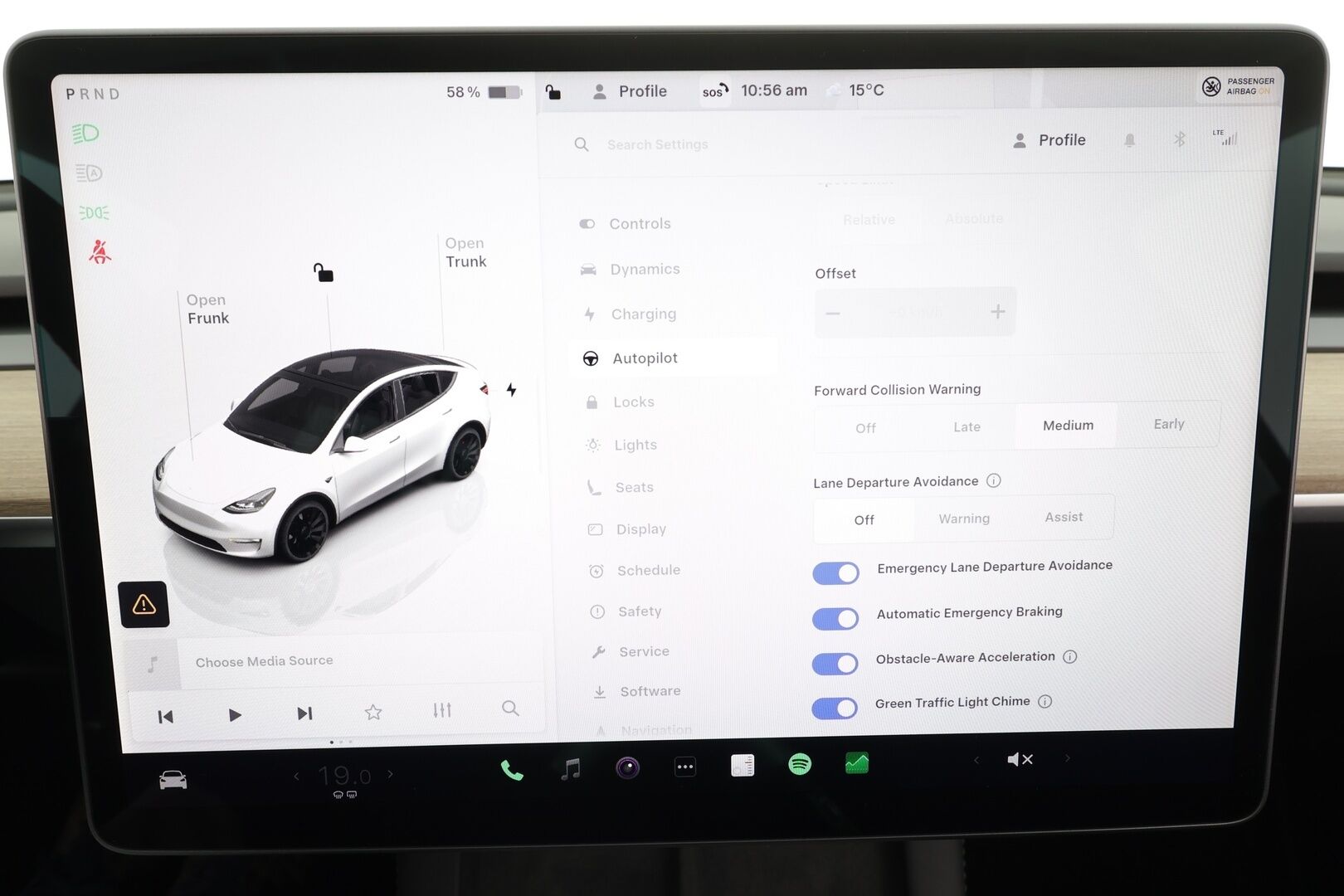 Tesla Model Y 2022 Performance * Lasikatto / Matrix LED / Premium Audio / ILP / Koukku / Mustat nahat / ACC / P.kamera * - Akku kuntotarkastettu! - HULLUT VÄLIPÄIVÄT KORKOTARJOUS 2,49%