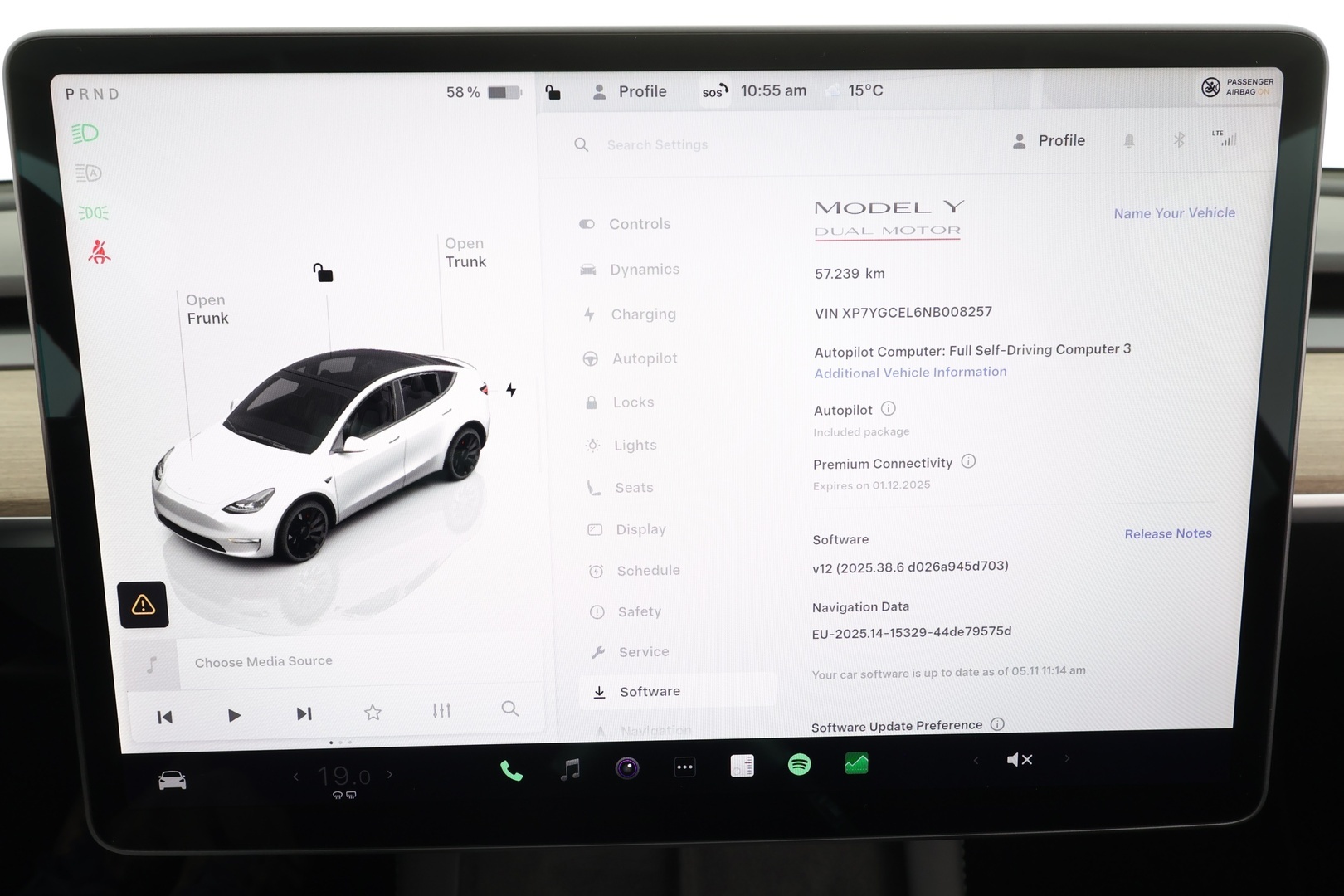 Tesla Model Y 2022 Performance * Lasikatto / Matrix LED / Premium Audio / ILP / Koukku / Mustat nahat / ACC / P.kamera * - Akku kuntotarkastettu! - HULLUT VÄLIPÄIVÄT KORKOTARJOUS 2,49%
