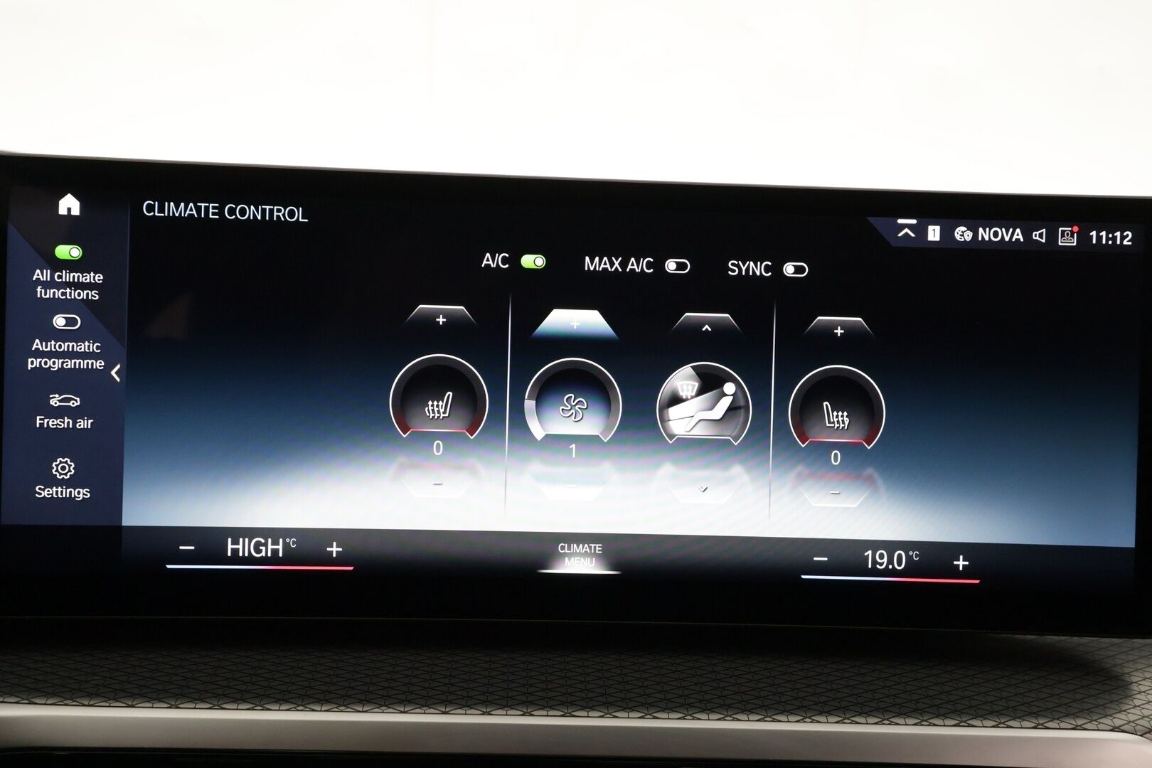 BMW i4 2023 eDrive 35 Charged M-Sport * ACC / HUD / P.kamera / Hifi / Sporttipenkit / LED / Navi / Sähköluukku * - Akku kuntotarkastettu SoH 96,1% 