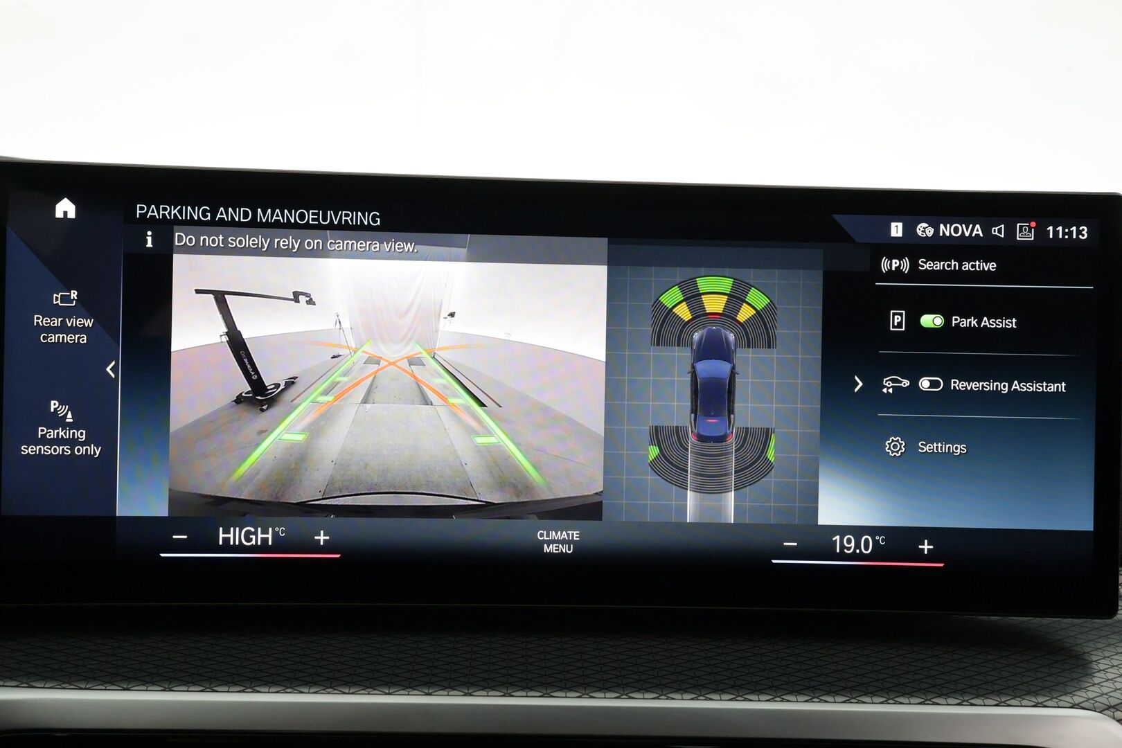 BMW i4 2023 eDrive 35 Charged M-Sport * ACC / HUD / P.kamera / Hifi / Sporttipenkit / LED / Navi / Sähköluukku * - Akku kuntotarkastettu SoH 96,1% 