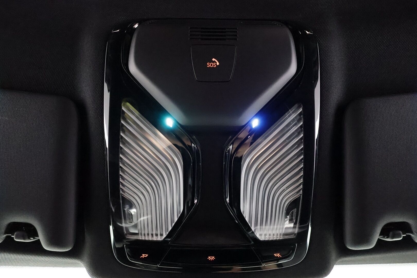 BMW i4 2023 eDrive 35 Charged M-Sport * ACC / HUD / P.kamera / Hifi / Sporttipenkit / LED / Navi / Sähköluukku * - Akku kuntotarkastettu SoH 96,1% 