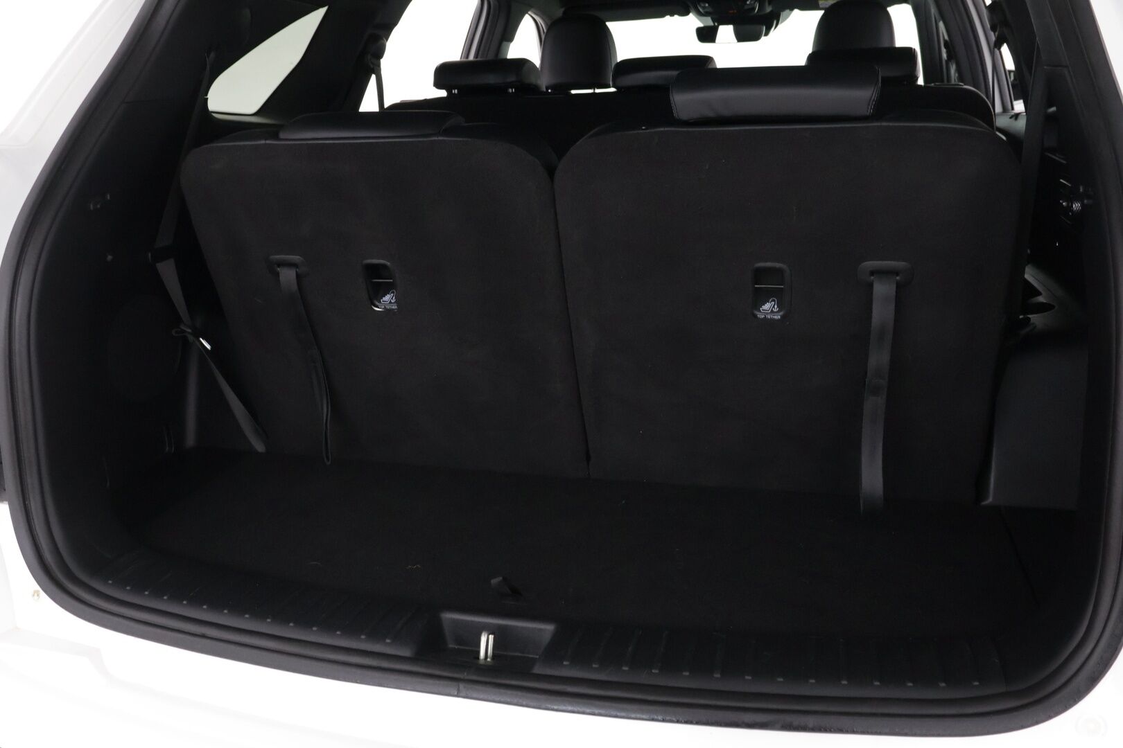 Kia Sorento 2022 1,6 T-GDI Plug-in Hybrid AWD Business Luxury AT 7P - *Merkkihuollot / Nappinahat muistilla ja ilmastoinnilla / Digimittaristo / Hud / bose / 360-kamera / P.kamera / Koukku / S.kontti*