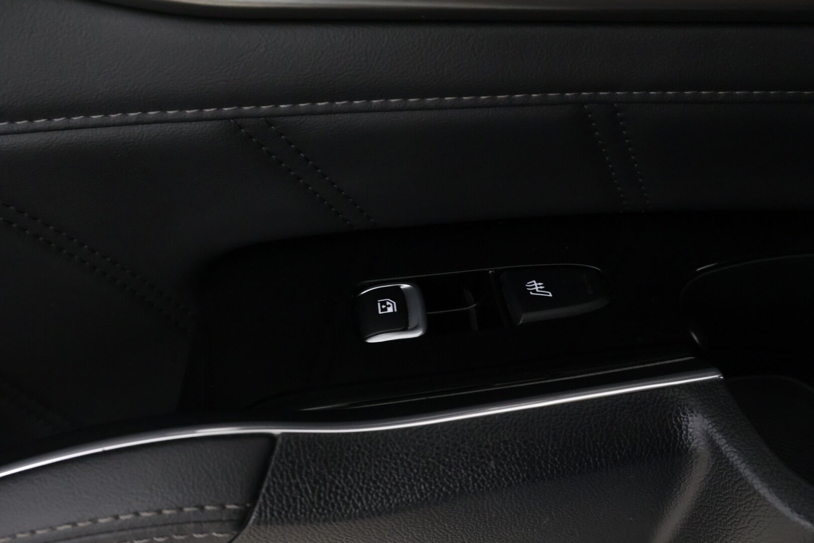 Kia Sorento 2022 1,6 T-GDI Plug-in Hybrid AWD Business Luxury AT 7P - *Merkkihuollot / Nappinahat muistilla ja ilmastoinnilla / Digimittaristo / Hud / bose / 360-kamera / P.kamera / Koukku / S.kontti*