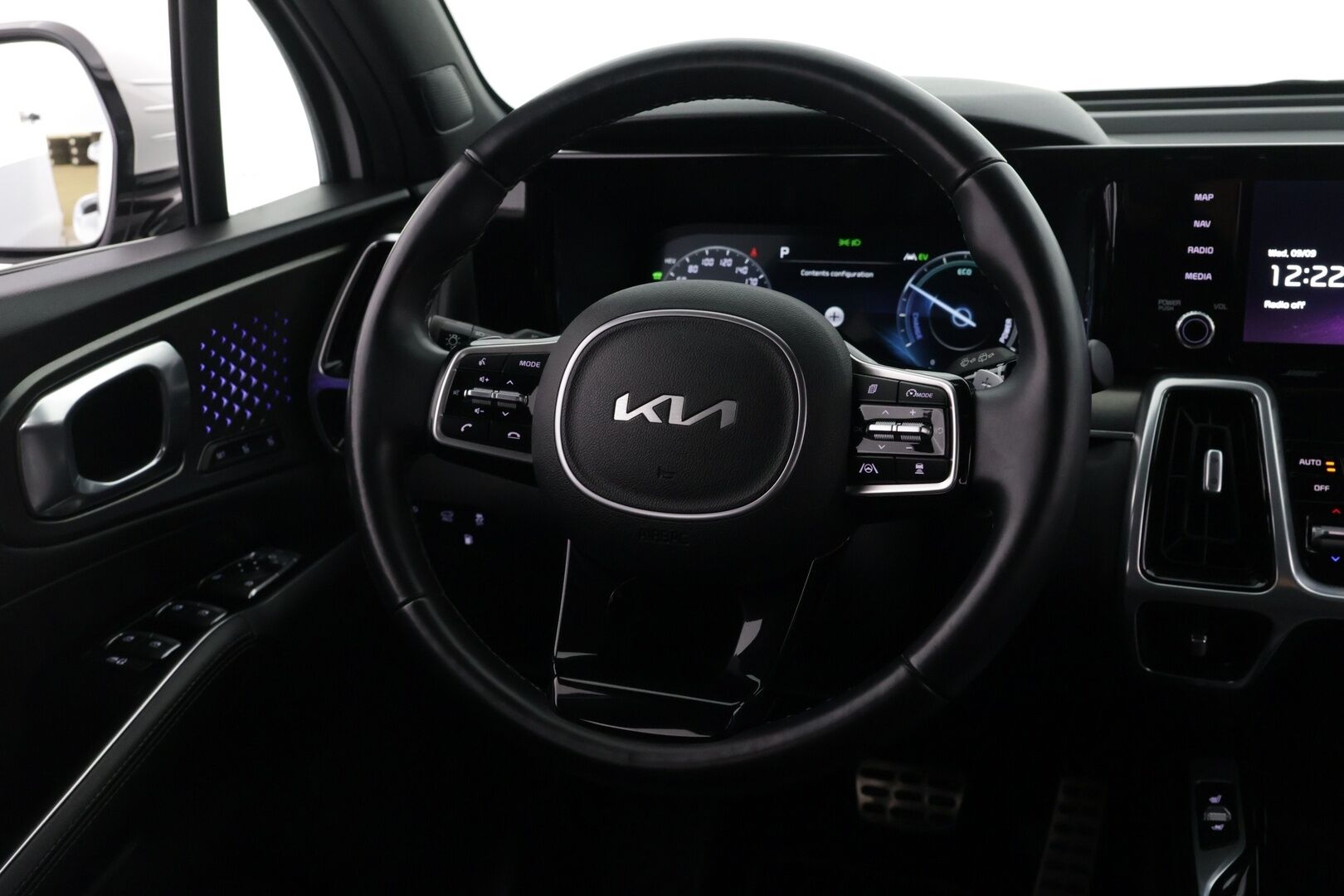 Kia Sorento 2022 1,6 T-GDI Plug-in Hybrid AWD Business Luxury AT 7P - *Merkkihuollot / Nappinahat muistilla ja ilmastoinnilla / Digimittaristo / Hud / bose / 360-kamera / P.kamera / Koukku / S.kontti*