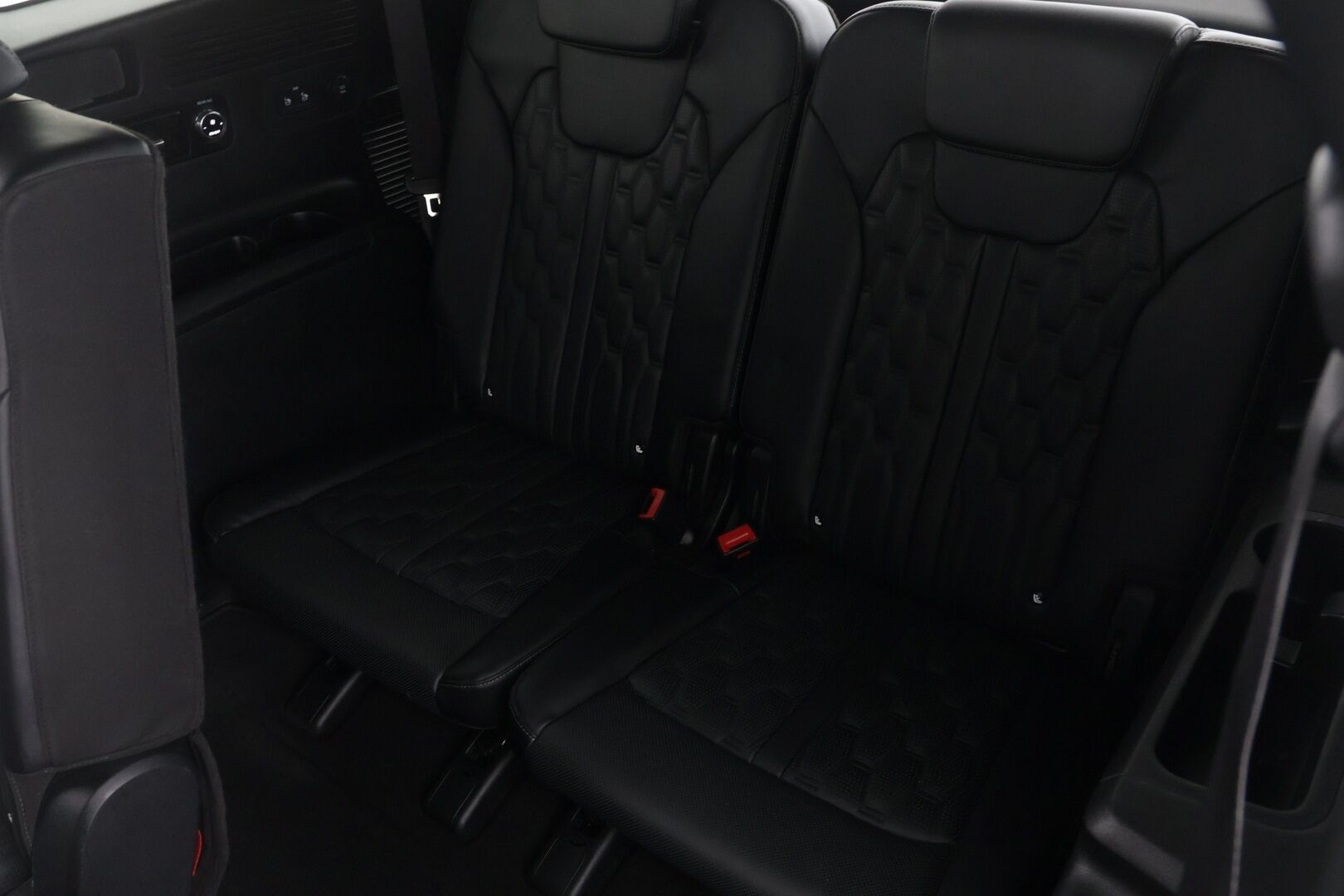 Kia Sorento 2022 1,6 T-GDI Plug-in Hybrid AWD Business Luxury AT 7P - *Merkkihuollot / Nappinahat muistilla ja ilmastoinnilla / Digimittaristo / Hud / bose / 360-kamera / P.kamera / Koukku / S.kontti*