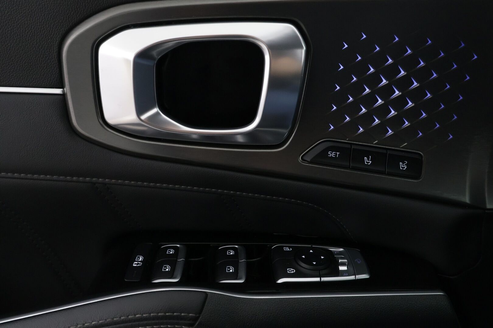 Kia Sorento 2022 1,6 T-GDI Plug-in Hybrid AWD Business Luxury AT 7P - *Merkkihuollot / Nappinahat muistilla ja ilmastoinnilla / Digimittaristo / Hud / bose / 360-kamera / P.kamera / Koukku / S.kontti*