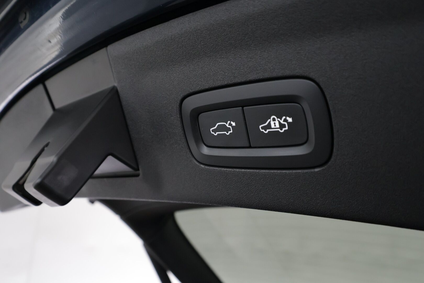 Polestar 2 2022 Long Range Dual Motor, 300kW, 78kWh - | Pilot&Plus | ACC | ILP | 360° | Pixel-LED | Harman/Kardon | Lasikatto | Muistipenkki | Sporttipenkit sähköllä | BLIS | Pilot Assist | Lämm. ratti | 