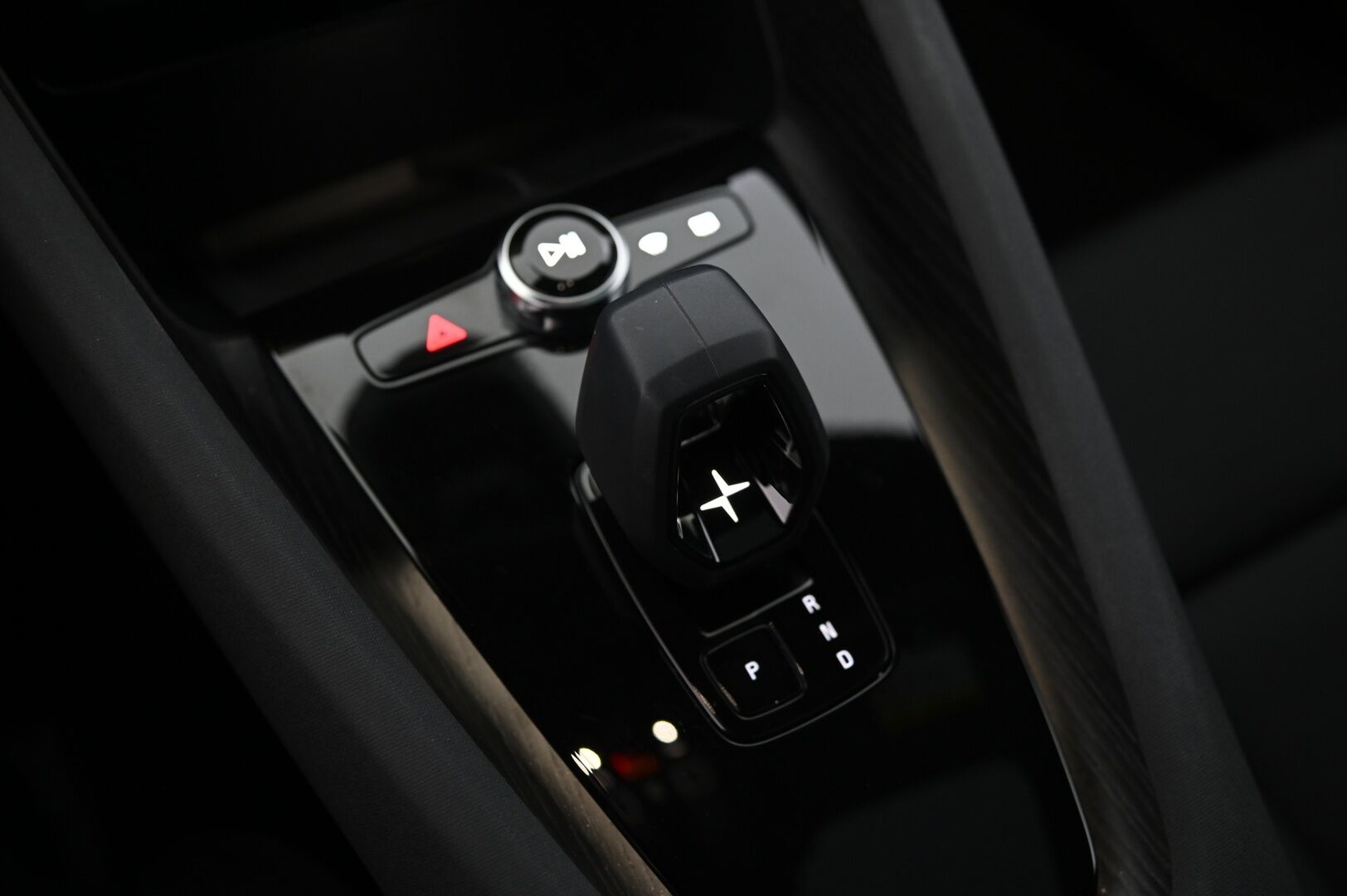 Polestar 2 2022 Long Range Single Motor, 170kW, 78kWh - SoH 91.9% | Pilot&Plus | ACC | BLISS | Pixel LED | Panorama | Lämpöpumppu | Muistipenkki | 360 kamera | 2x renkaat&vanteet