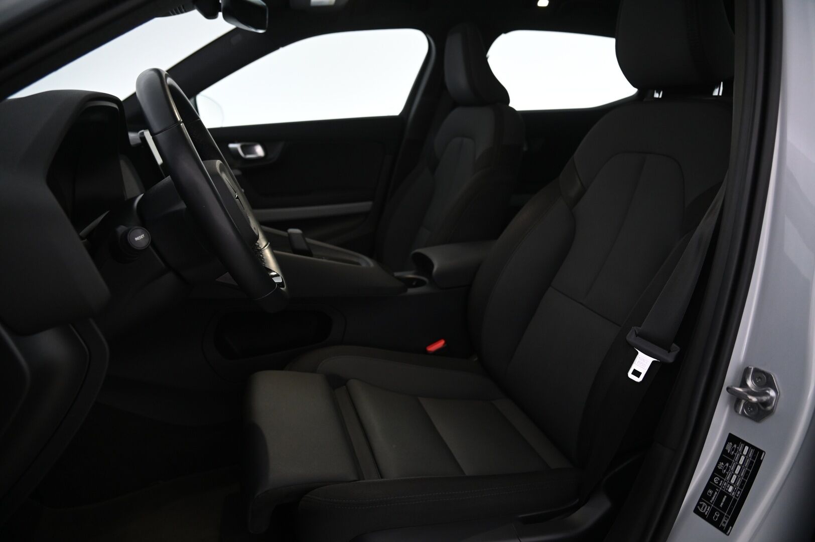 Polestar 2 2022 Long Range Single Motor, 170kW, 78kWh - SoH 91.9% | Pilot&Plus | ACC | BLISS | Pixel LED | Panorama | Lämpöpumppu | Muistipenkki | 360 kamera | 2x renkaat&vanteet