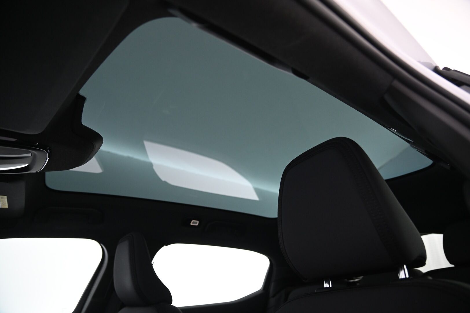 Polestar 2 2022 Long Range Single Motor, 170kW, 78kWh - SoH 91.9% | Pilot&Plus | ACC | BLISS | Pixel LED | Panorama | Lämpöpumppu | Muistipenkki | 360 kamera | 2x renkaat&vanteet