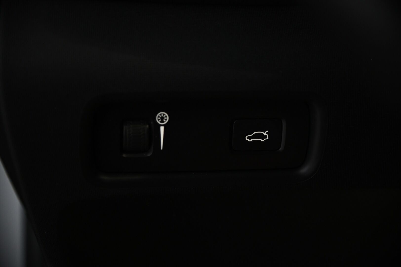 Polestar 2 2022 Long Range Single Motor, 170kW, 78kWh - SoH 91.9% | Pilot&Plus | ACC | BLISS | Pixel LED | Panorama | Lämpöpumppu | Muistipenkki | 360 kamera | 2x renkaat&vanteet