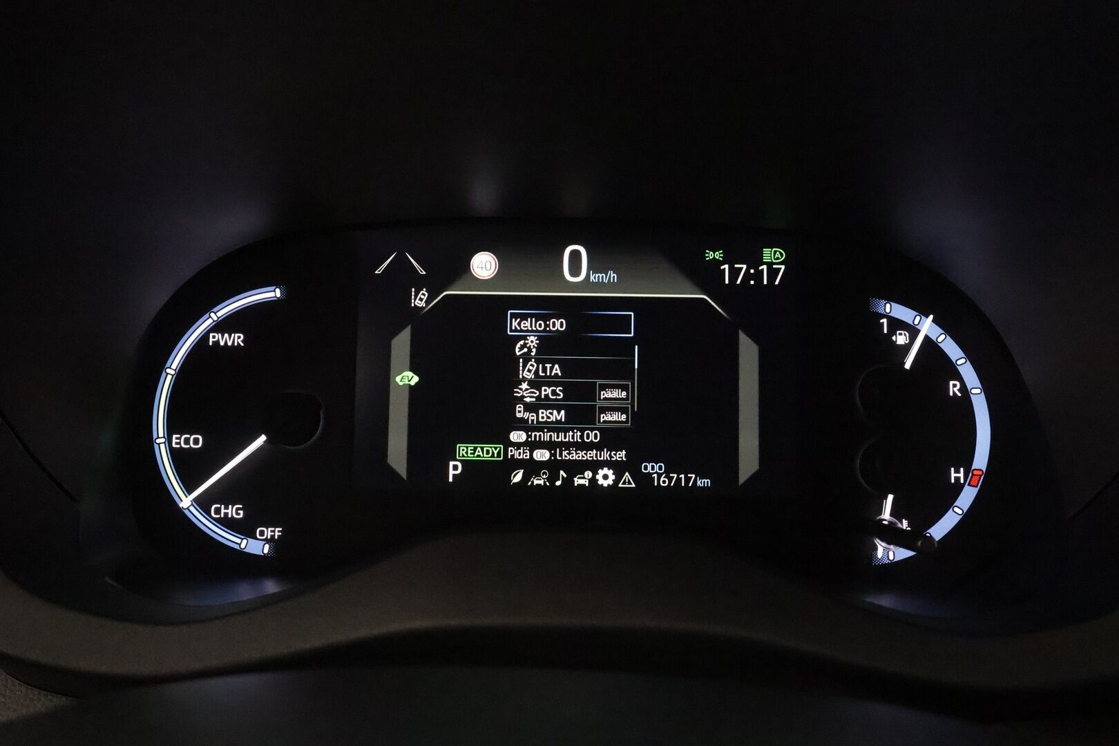 TOYOTA YARIS CROSS 2022 1,5 Hybrid AWD-i Adventure - | ACC | Navi | P.kamera | KeylessGo | Puolinahat|  Upea metalliväri | Haluttu Adventure malli | Kahdet renkaat vantein | 