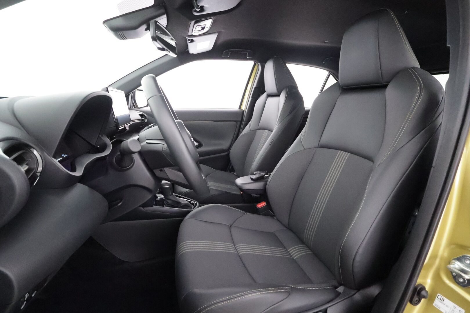 TOYOTA YARIS CROSS 2022 1,5 Hybrid AWD-i Adventure - | ACC | Navi | P.kamera | KeylessGo | Puolinahat|  Upea metalliväri | Haluttu Adventure malli | Kahdet renkaat vantein | 