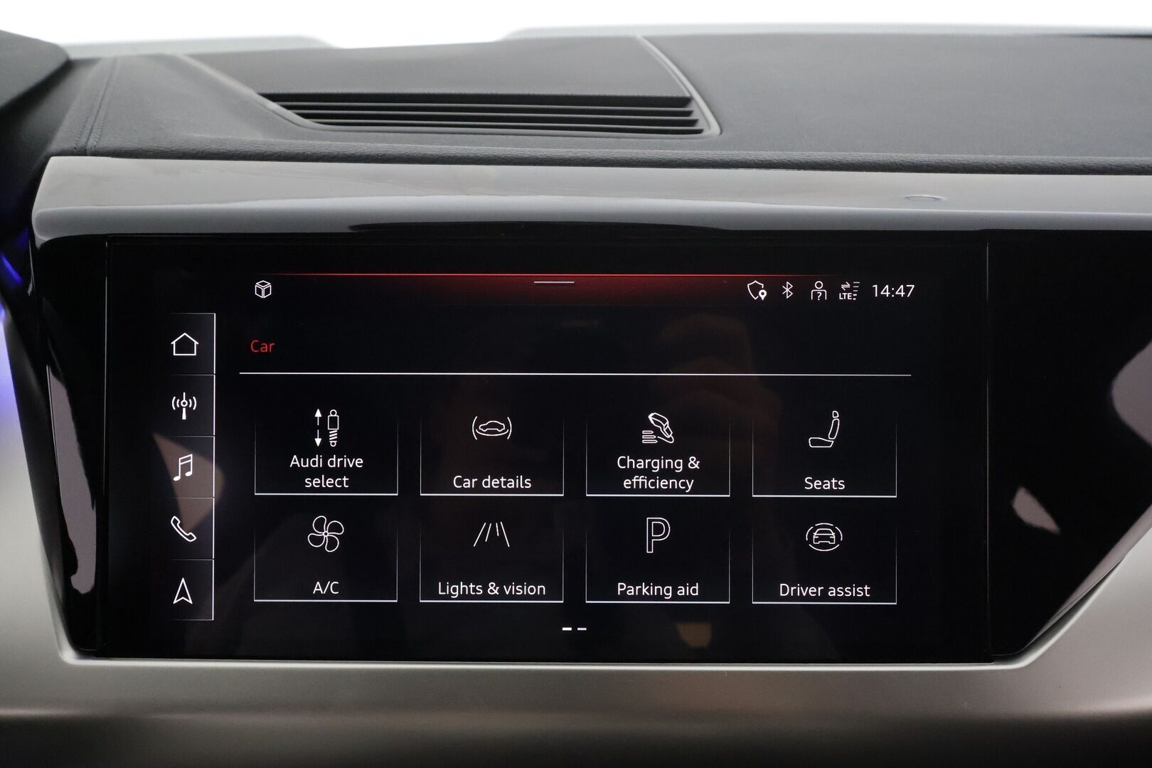 Audi E-TRON GT RS 2022 quattro * ACC / HUD / B&O / Night Vision / Ilma-alusta / 360° / Matrix LED / ILP / Lasikatto / KeylessGo / Muistipenkki / Puolinahat * - 1.Om Suomi-auto / Kahdet renkaat aluvanteilla / Merkkihuollettu