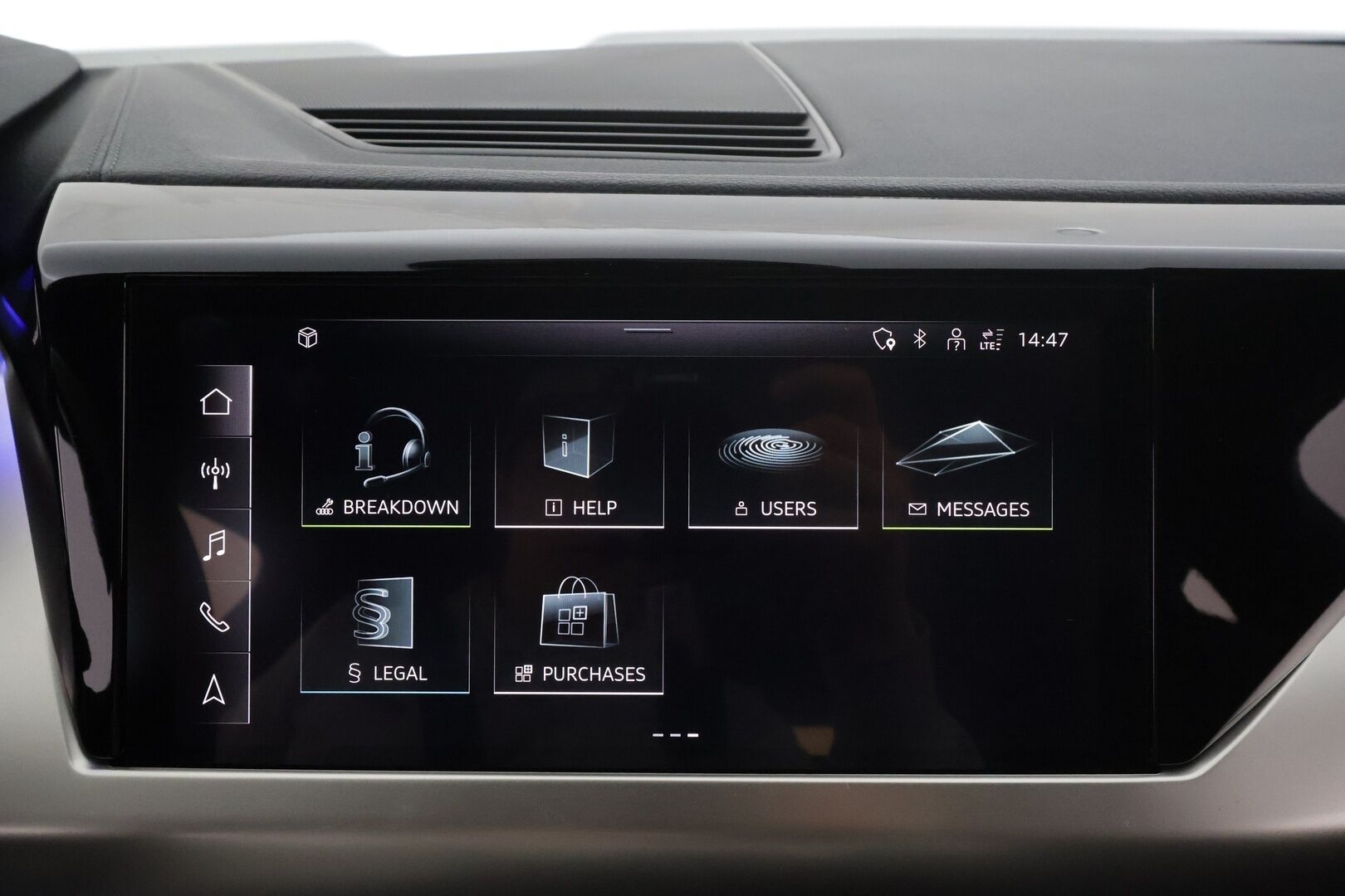 Audi E-TRON GT RS 2022 quattro * ACC / HUD / B&O / Night Vision / Ilma-alusta / 360° / Matrix LED / ILP / Lasikatto / KeylessGo / Muistipenkki / Puolinahat * - 1.Om Suomi-auto / Kahdet renkaat aluvanteilla / Merkkihuollettu