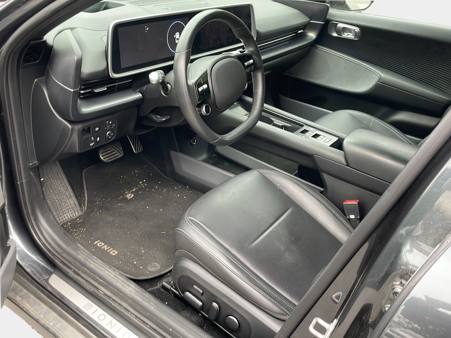 HYUNDAI IONIQ 6 2023 77 kWh 325 hv AWD Premium - | ILP | ACC | Koukku | Bose | 360° | Ilmastoidut nahat | HUD | LED | Muistipenkki | S-Luukku | Ambient | 