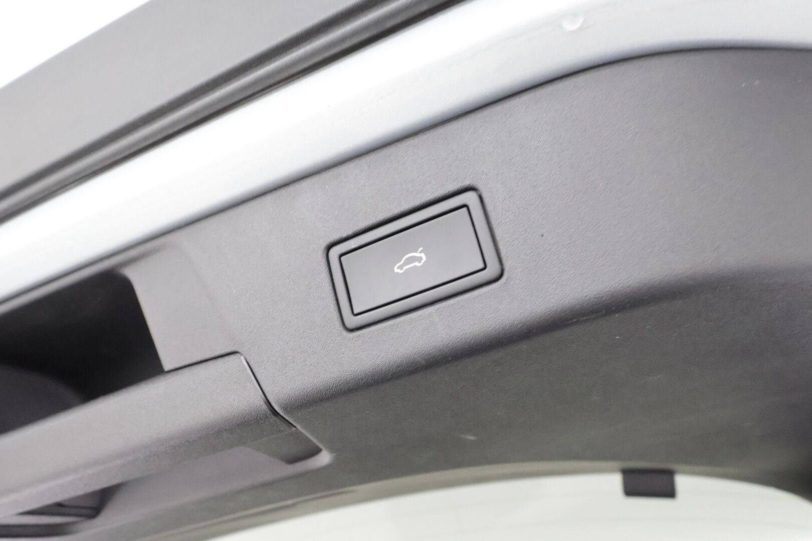 VOLKSWAGEN ID.5 2023 GTX 229hv * ACC / 360° / ILP / IQ.Light / Navi / Koukku / KeylessGo / Puolinahat * - Akku kuntotarkastettu! / Kahdet renkaat aluvanteilla merkki renkain! / Hienokuntoinen sisältä ja päältä 