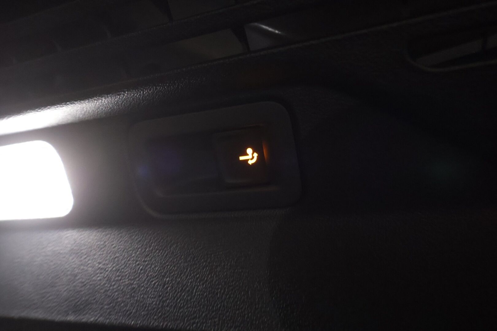 VOLKSWAGEN ID.5 2023 GTX 229hv * ACC / 360° / ILP / IQ.Light / Navi / Koukku / KeylessGo / Puolinahat * - Akku kuntotarkastettu! / Kahdet renkaat aluvanteilla merkki renkain! / Hienokuntoinen sisältä ja päältä 