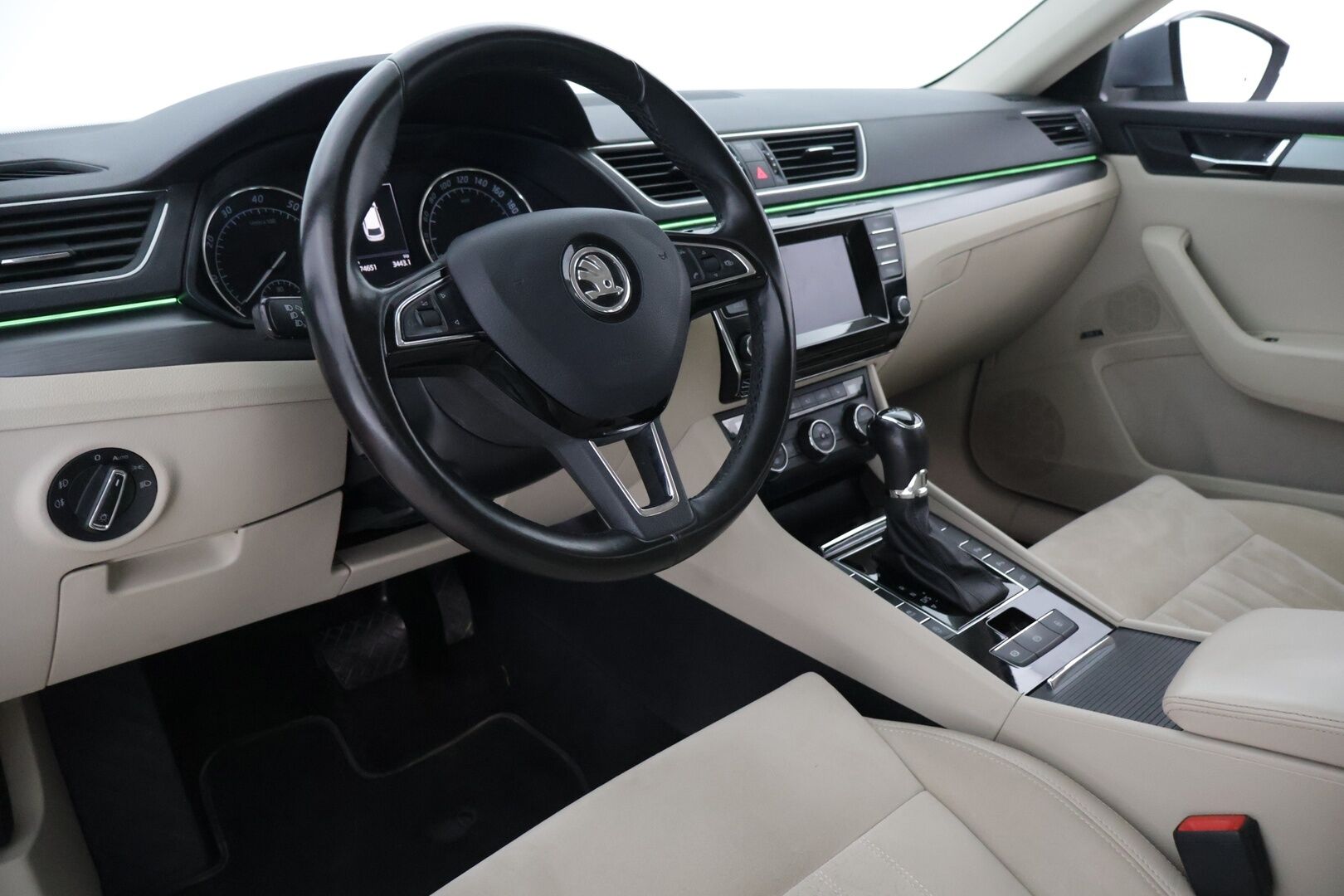 Skoda Superb 2016 Combi 1,4 TSI ACT Style DSG Autom. - Webasto | ACC | Kamera | Nahkapenkit | Sähköluukku