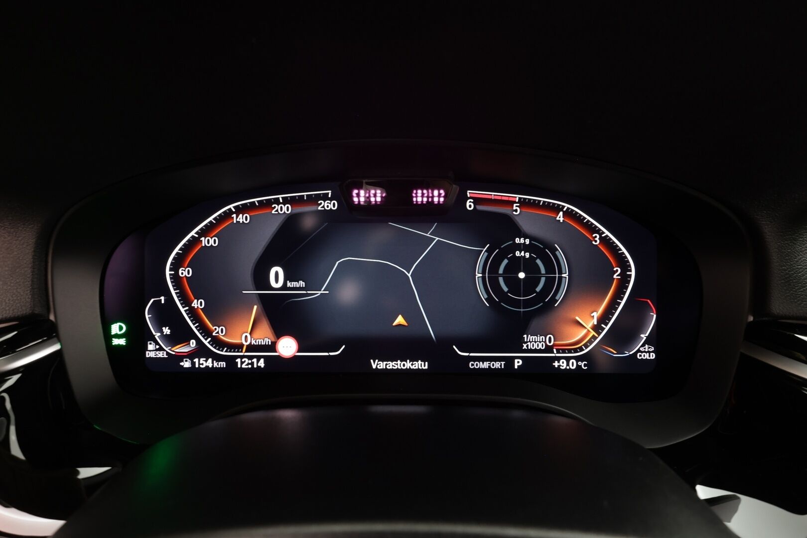 BMW 530 2021 G31 Touring 530d A xDrive Luxury * ACC / HUD / 360° / Muistipenkit / Laser / H&K / Webasto / Navi / Comfort Access * - Kahdet renkaat aluvanteilla / Huippuvarusteet - HULLU BLACKWEEK KORKOTARJOUS 2,49%