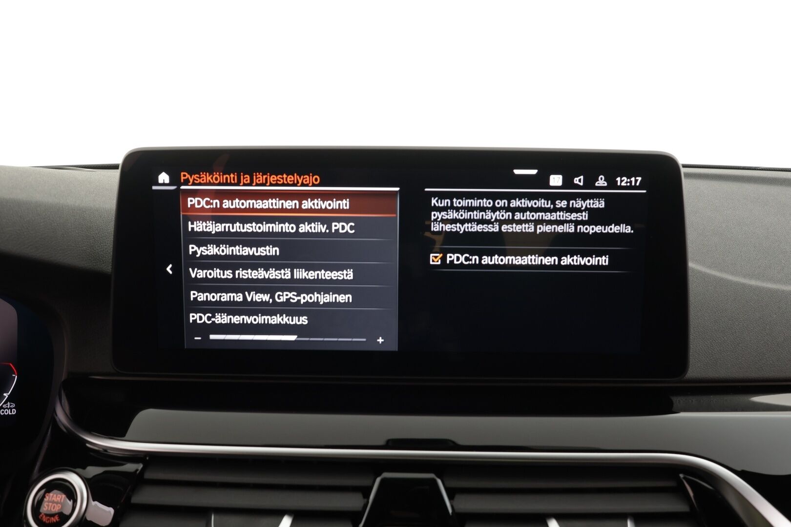 BMW 530 2021 G31 Touring 530d A xDrive Luxury * ACC / HUD / 360° / Muistipenkit / Laser / H&K / Webasto / Navi / Comfort Access * - Kahdet renkaat aluvanteilla / Huippuvarusteet - HULLU BLACKWEEK KORKOTARJOUS 2,49%